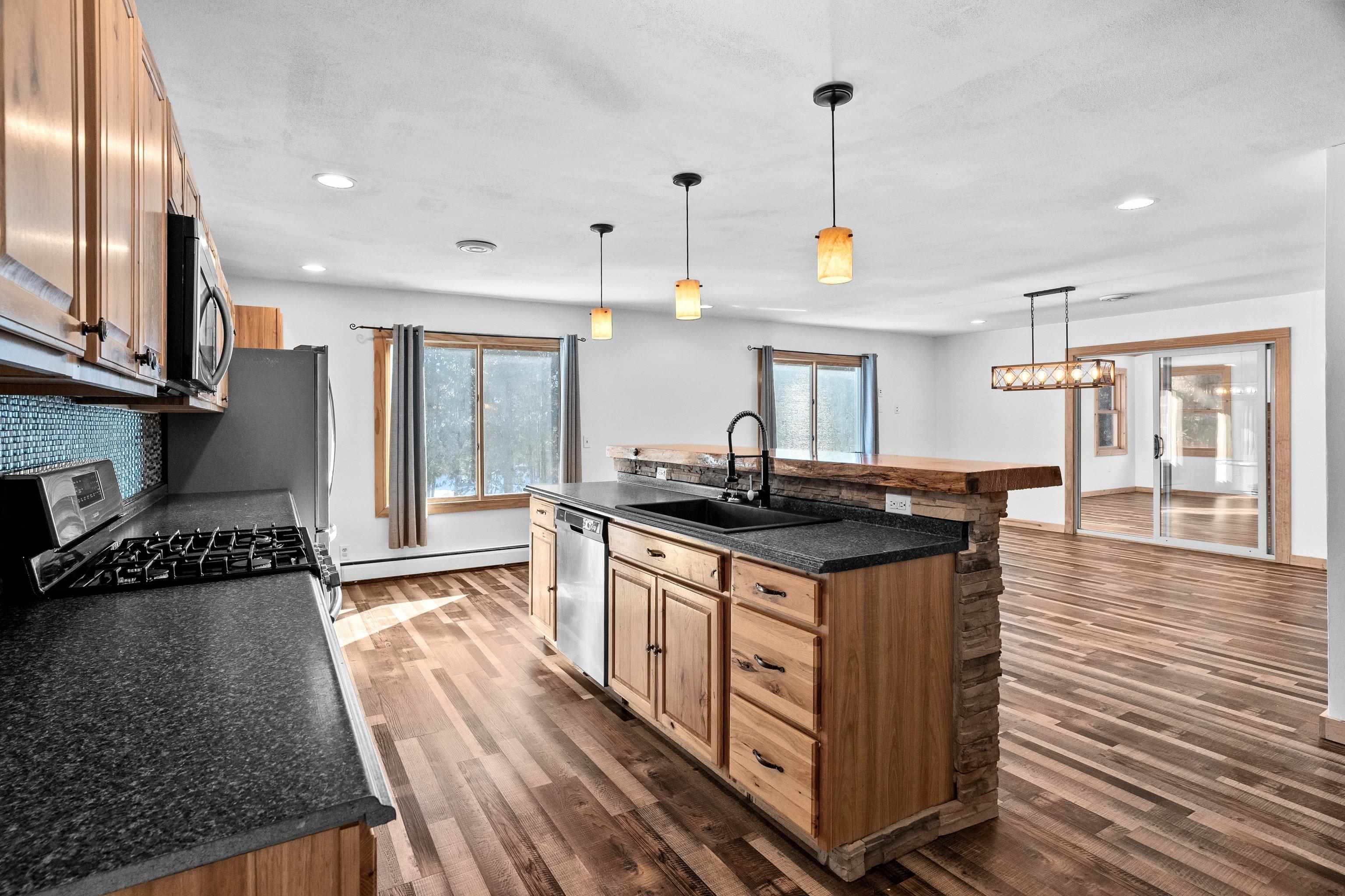 506 FAIRVIEW COURT, Marshfield, Wisconsin 54449, 4 Bedrooms Bedrooms, ,3 BathroomsBathrooms,Residential,For Sale,506 FAIRVIEW COURT,22600367