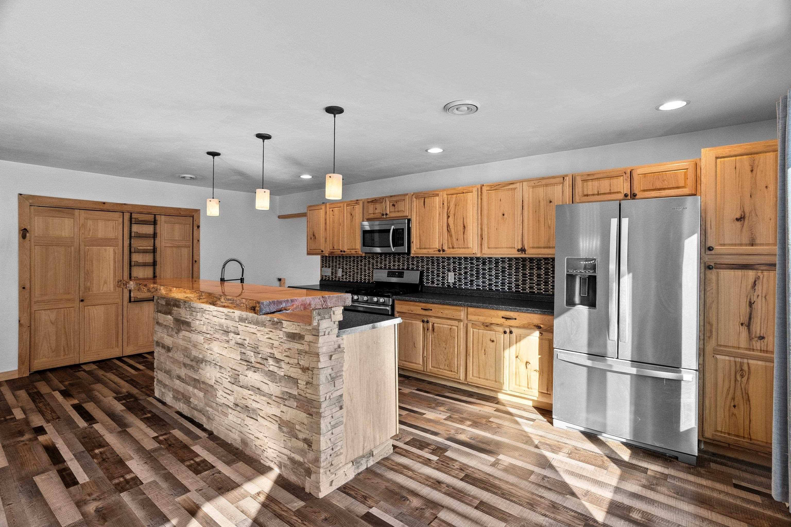 506 FAIRVIEW COURT, Marshfield, Wisconsin 54449, 4 Bedrooms Bedrooms, ,3 BathroomsBathrooms,Residential,For Sale,506 FAIRVIEW COURT,22600367