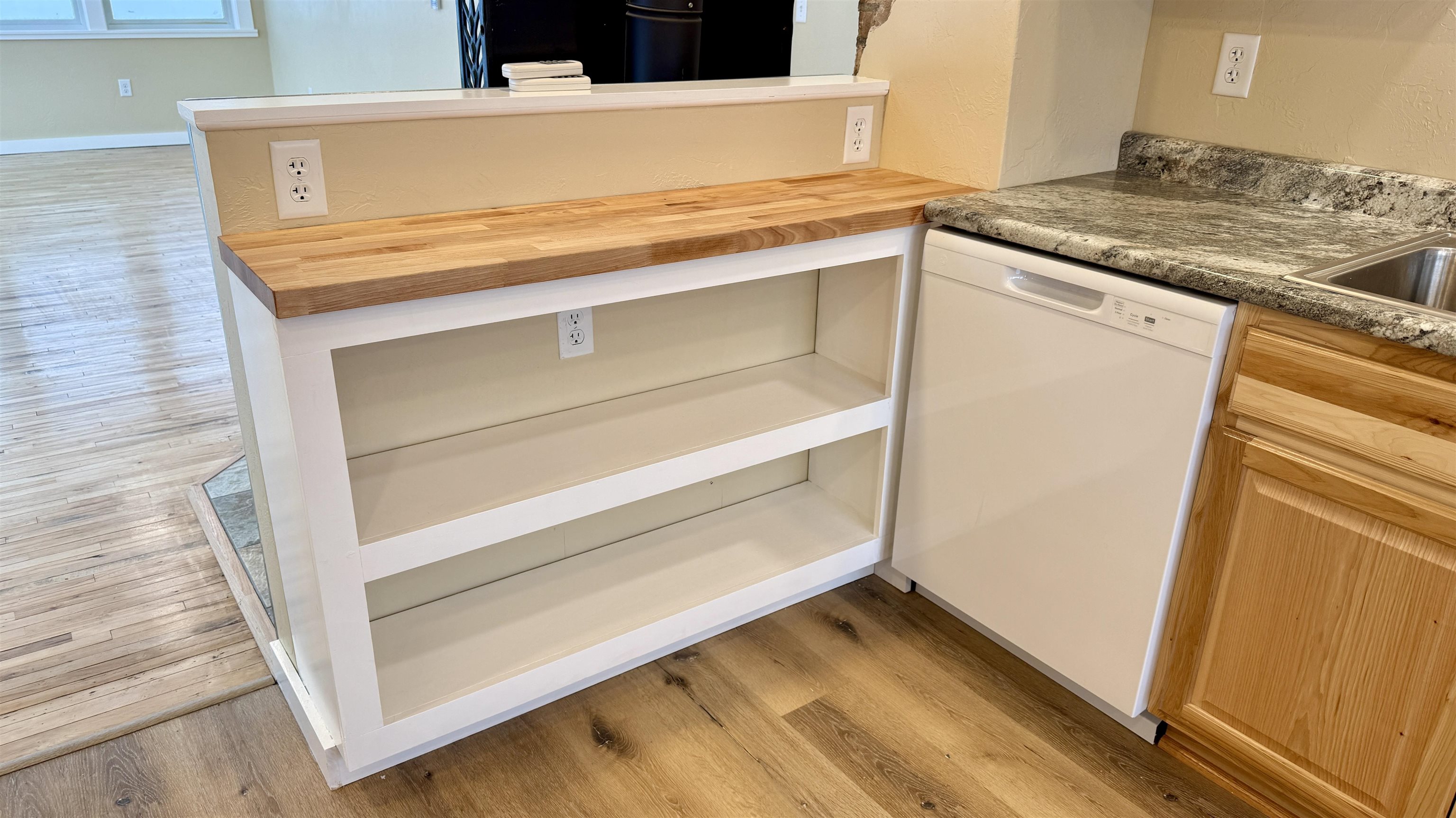 W6098 E STELLING ROAD, Tomahawk, Wisconsin 54487, 2 Bedrooms Bedrooms, ,1 BathroomBathrooms,Residential,For Sale,W6098 E STELLING ROAD,22600370