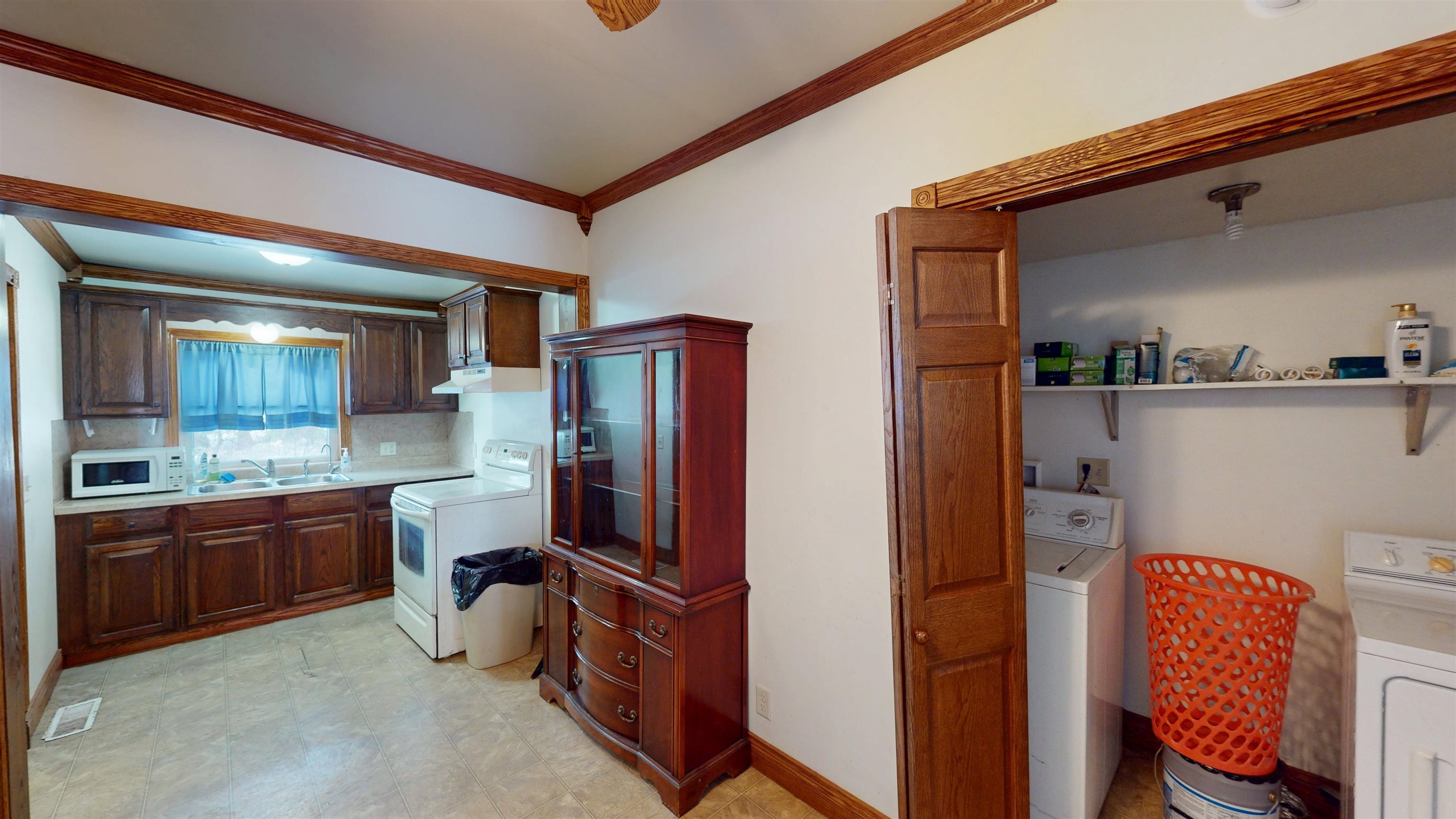 108094 STATE HIGHWAY 29, Abbotsford, Wisconsin 54405, 4 Bedrooms Bedrooms, ,1 BathroomBathrooms,Residential,For Sale,108094 STATE HIGHWAY 29,22600373