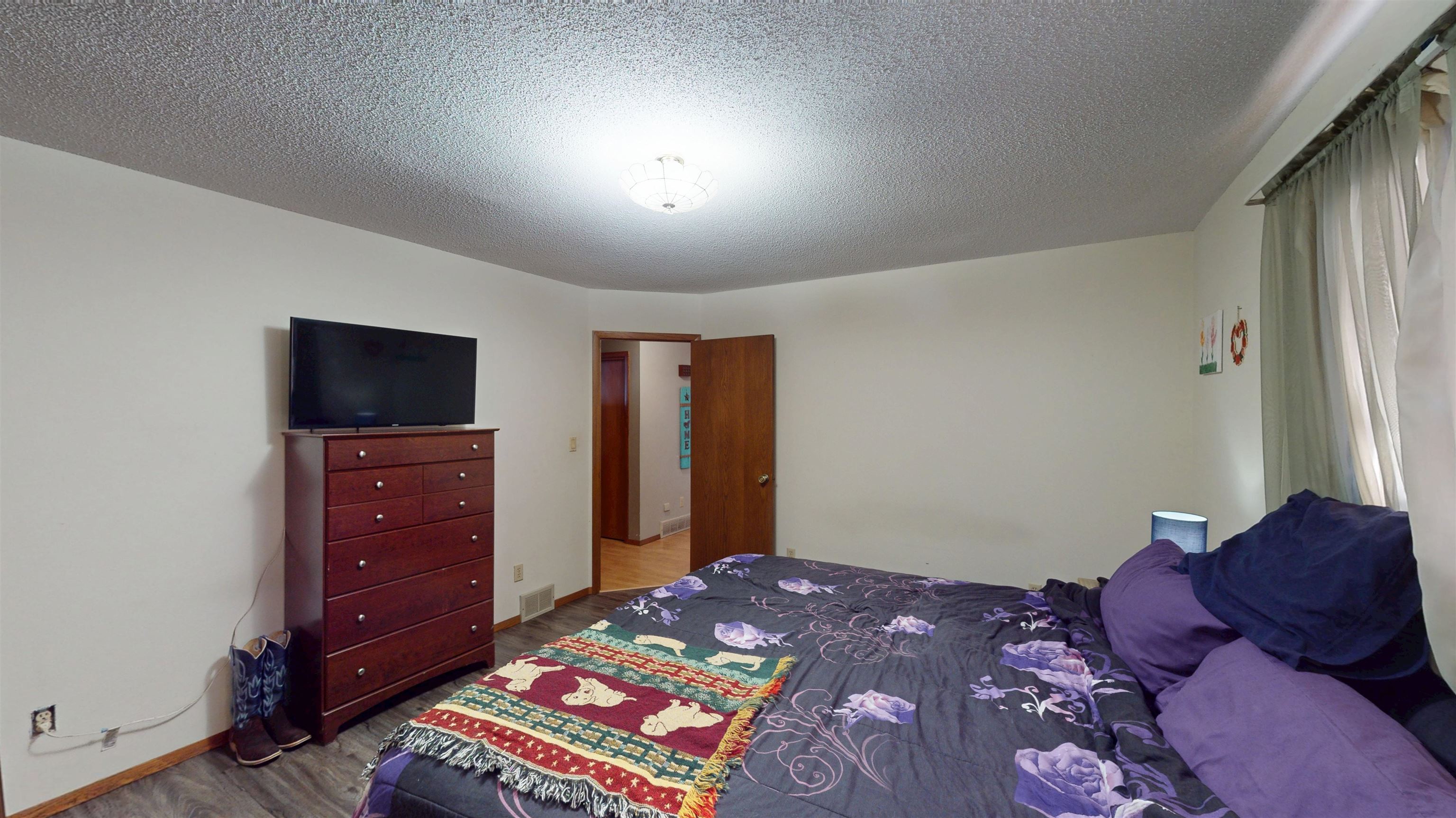 121 N WEST STREET, Loyal, Wisconsin 54447, 3 Bedrooms Bedrooms, ,2 BathroomsBathrooms,Residential,For Sale,121 N WEST STREET,22600377