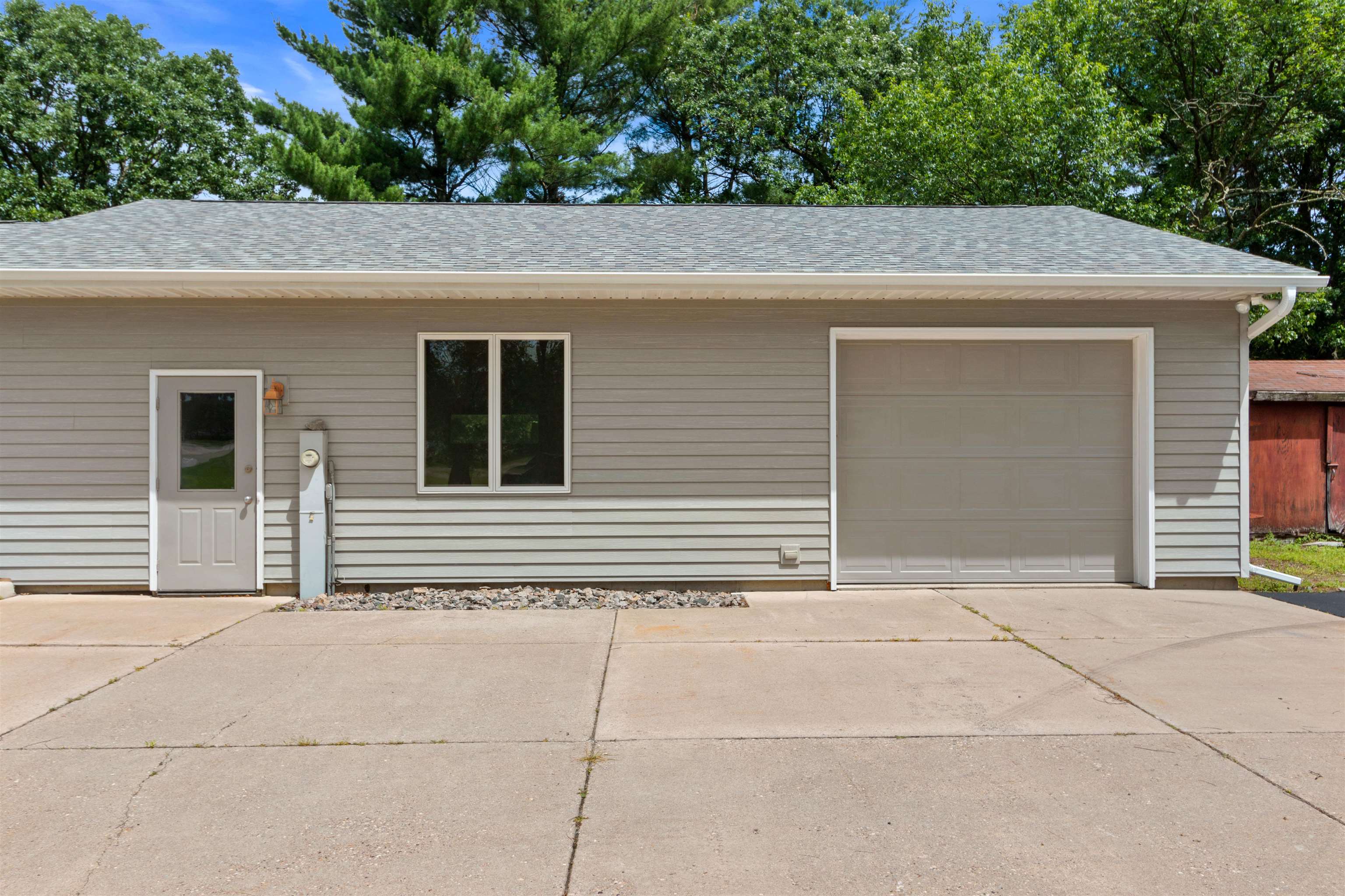 8841 & 8921 STATE HIGHWAY 13 SOUTH, Wisconsin Rapids, Wisconsin 54494, ,Commercial/industrial,For Sale,8841 & 8921 STATE HIGHWAY 13 SOUTH,22600378