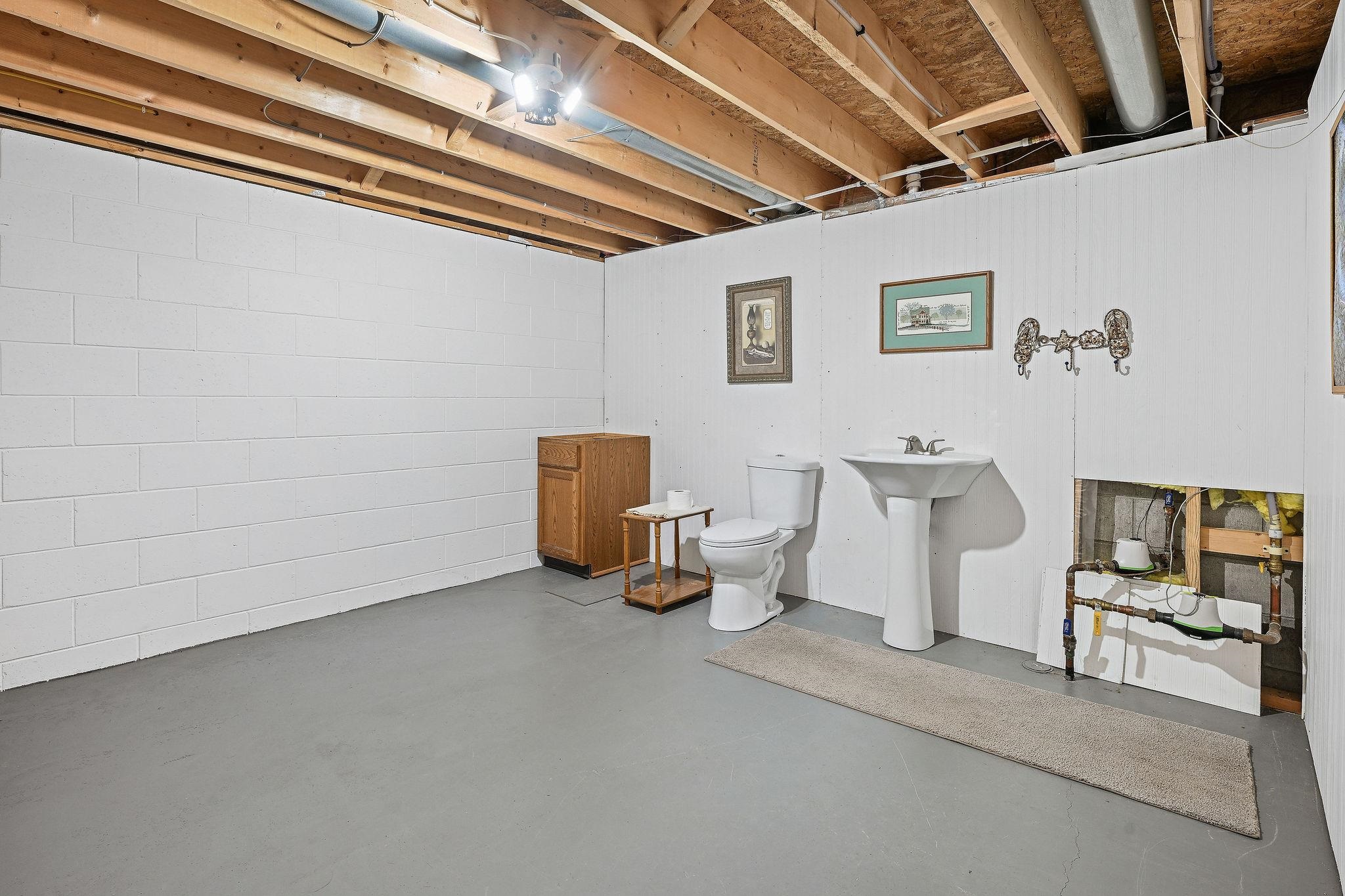 6113 TRICIA AVENUE, Weston, Wisconsin 54476, 3 Bedrooms Bedrooms, ,2 BathroomsBathrooms,Residential,For Sale,6113 TRICIA AVENUE,22600382