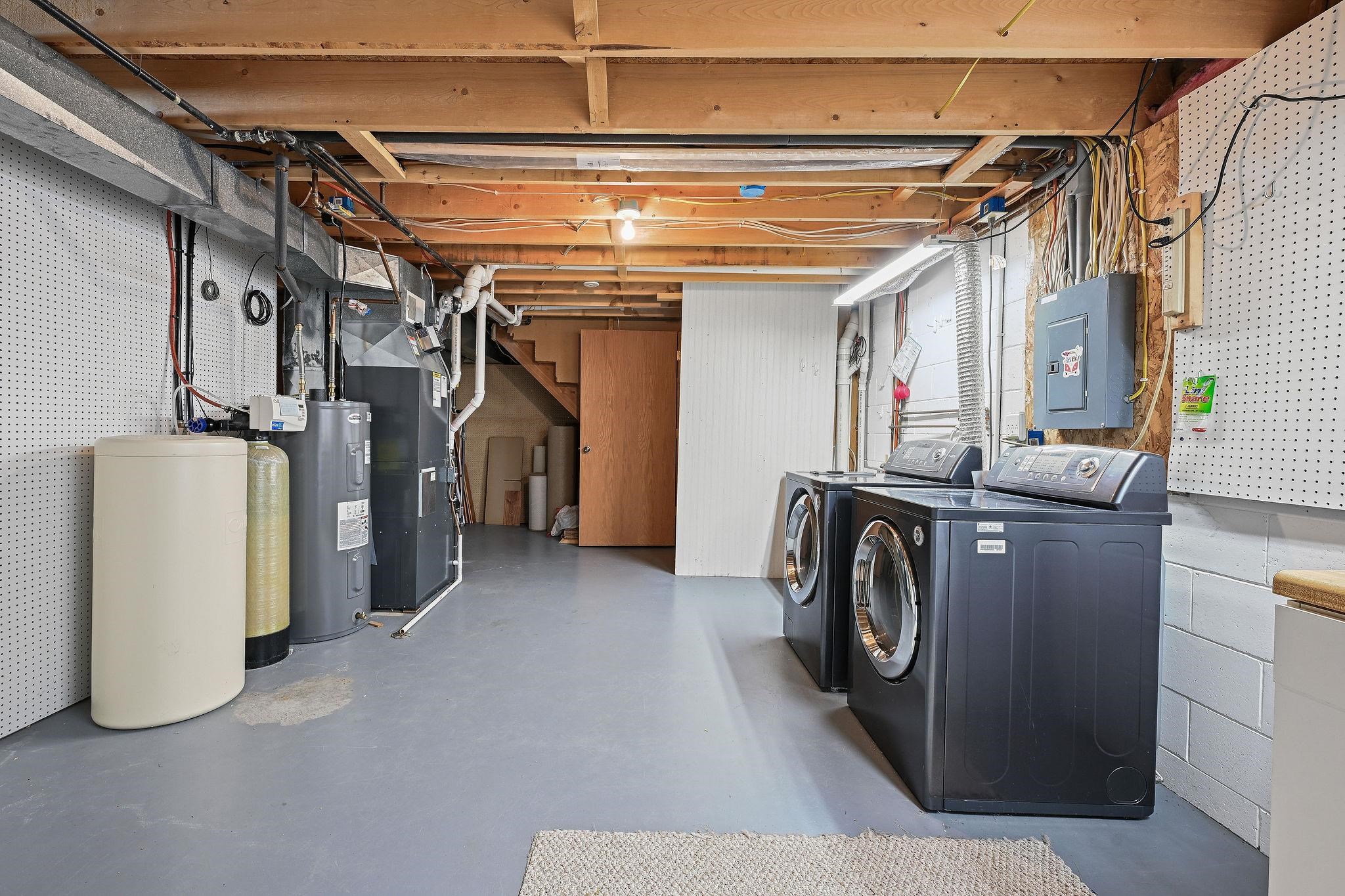 6113 TRICIA AVENUE, Weston, Wisconsin 54476, 3 Bedrooms Bedrooms, ,2 BathroomsBathrooms,Residential,For Sale,6113 TRICIA AVENUE,22600382