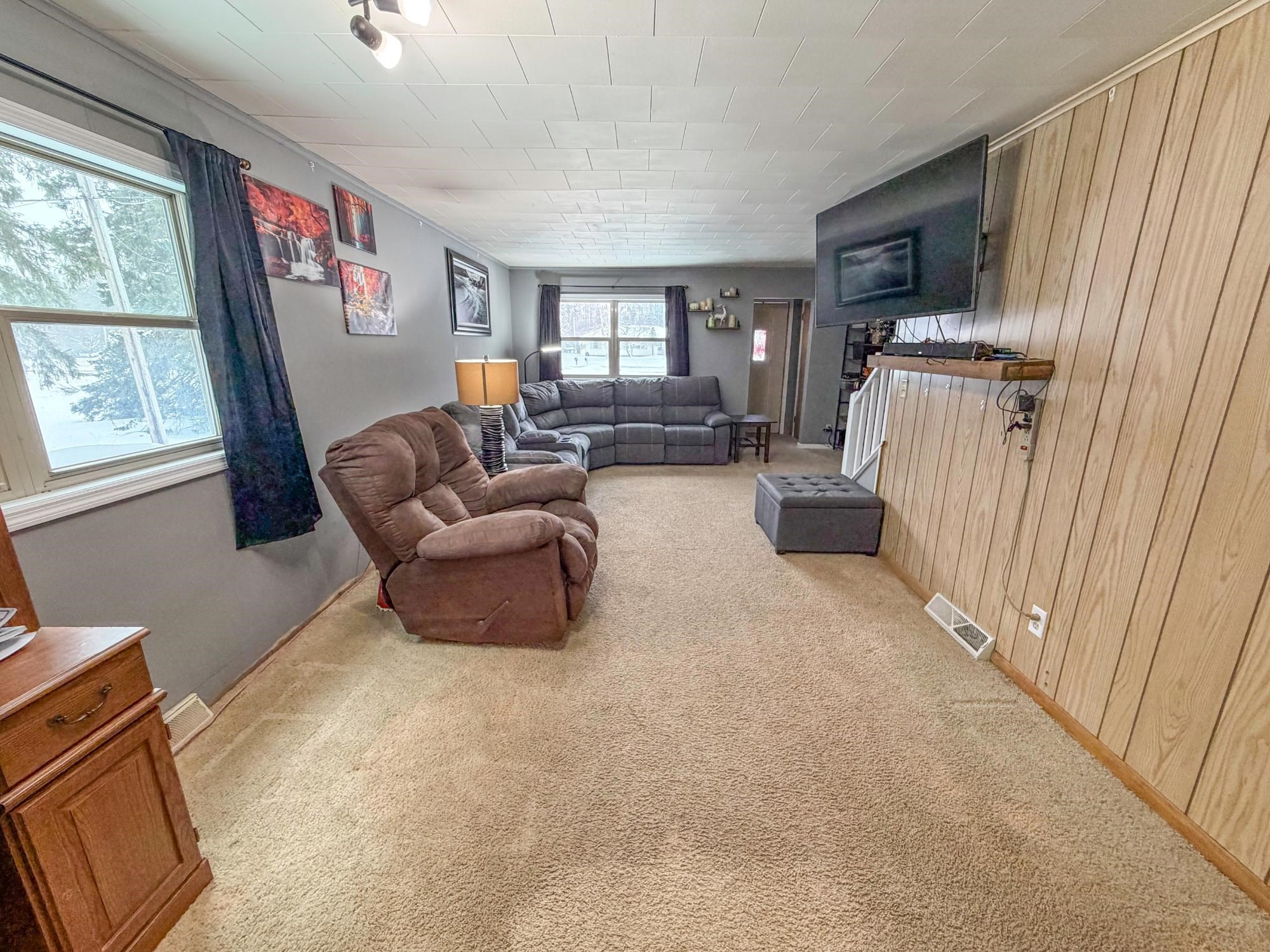 814 4TH AVENUE NORTH, Park Falls, Wisconsin 54552, 4 Bedrooms Bedrooms, ,3 BathroomsBathrooms,Residential,For Sale,814 4TH AVENUE NORTH,22600390