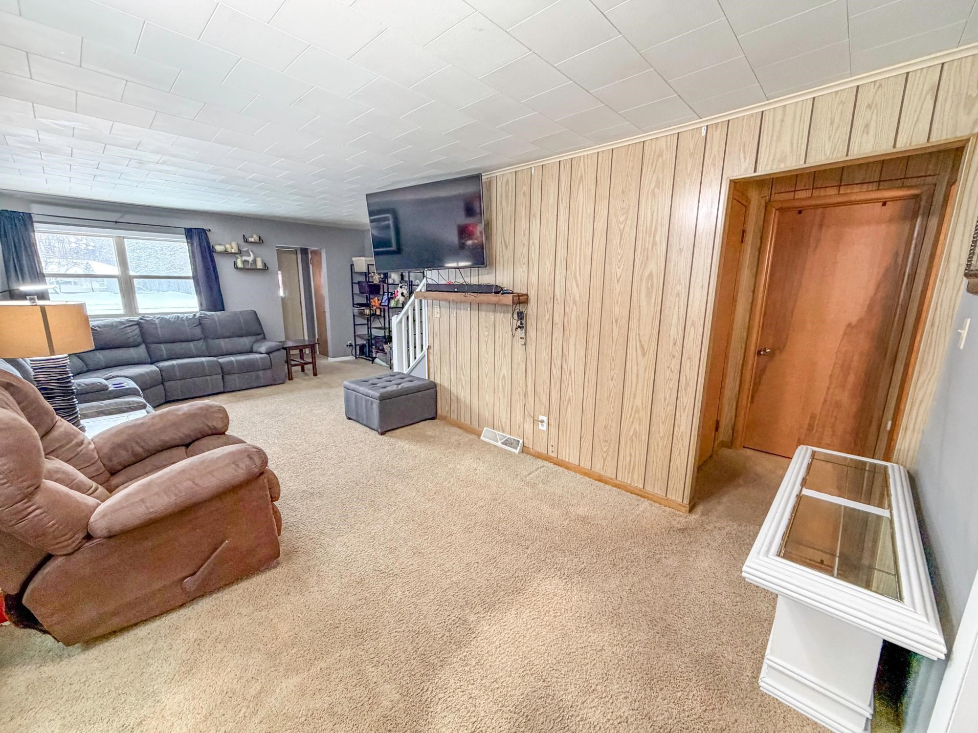 814 4TH AVENUE NORTH, Park Falls, Wisconsin 54552, 4 Bedrooms Bedrooms, ,3 BathroomsBathrooms,Residential,For Sale,814 4TH AVENUE NORTH,22600390