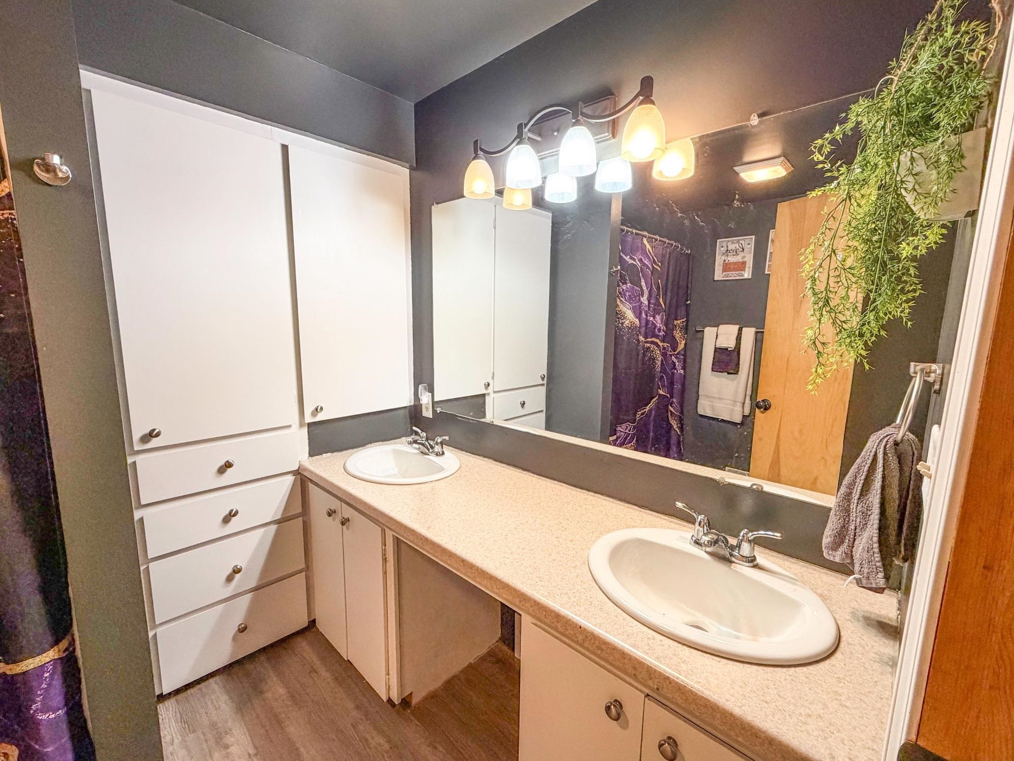 814 4TH AVENUE NORTH, Park Falls, Wisconsin 54552, 4 Bedrooms Bedrooms, ,3 BathroomsBathrooms,Residential,For Sale,814 4TH AVENUE NORTH,22600390