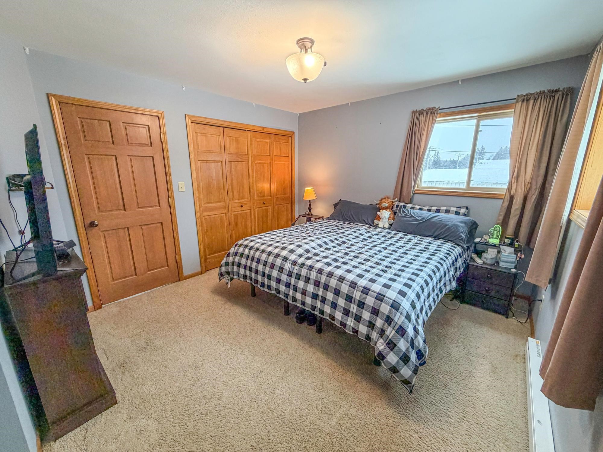 814 4TH AVENUE NORTH, Park Falls, Wisconsin 54552, 4 Bedrooms Bedrooms, ,3 BathroomsBathrooms,Residential,For Sale,814 4TH AVENUE NORTH,22600390