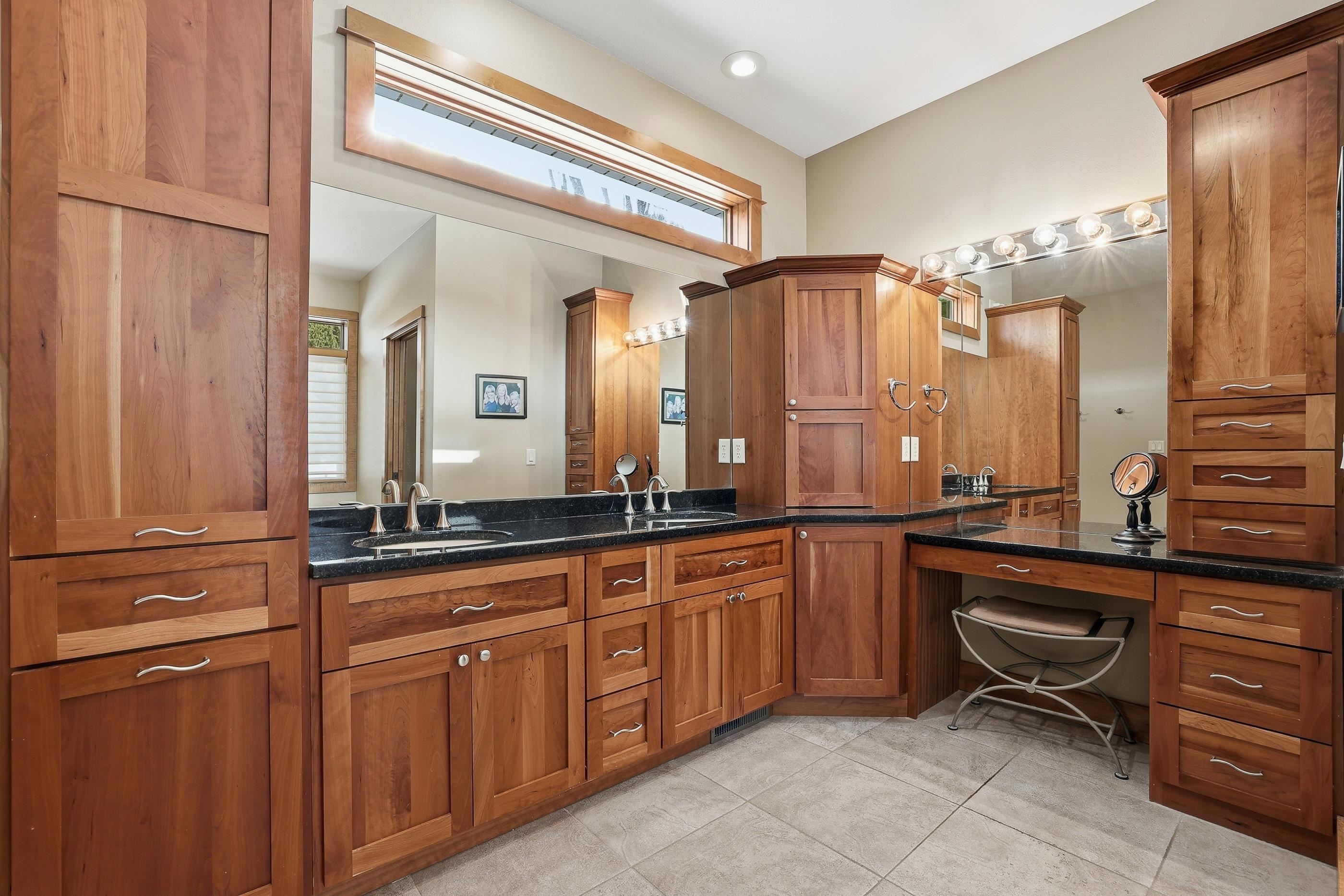 1831 WATERVIEW COVE, Plover, Wisconsin 54467, 6 Bedrooms Bedrooms, ,5 BathroomsBathrooms,Residential,For Sale,1831 WATERVIEW COVE,22600391