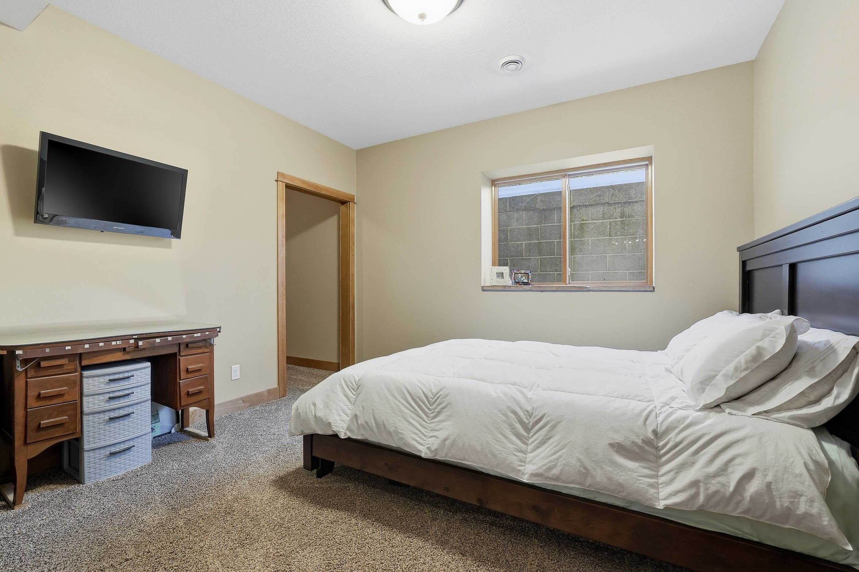 1831 WATERVIEW COVE, Plover, Wisconsin 54467, 6 Bedrooms Bedrooms, ,5 BathroomsBathrooms,Residential,For Sale,1831 WATERVIEW COVE,22600391