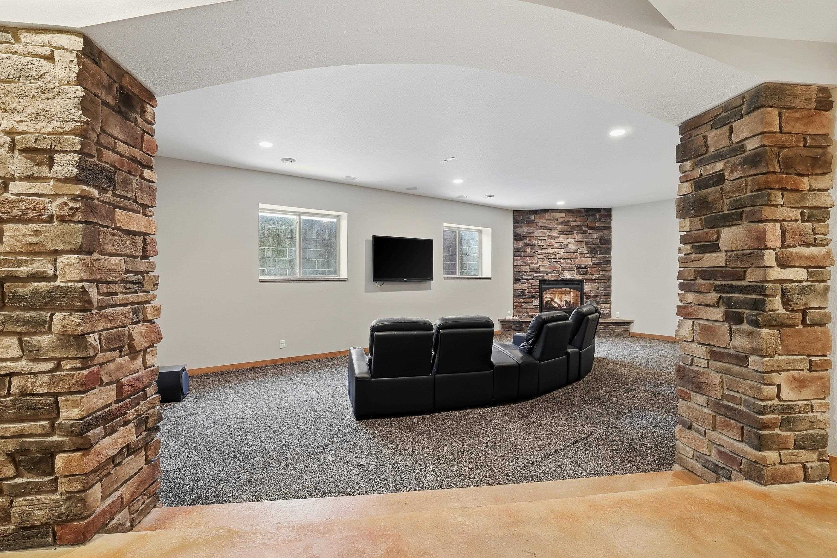 1831 WATERVIEW COVE, Plover, Wisconsin 54467, 6 Bedrooms Bedrooms, ,5 BathroomsBathrooms,Residential,For Sale,1831 WATERVIEW COVE,22600391