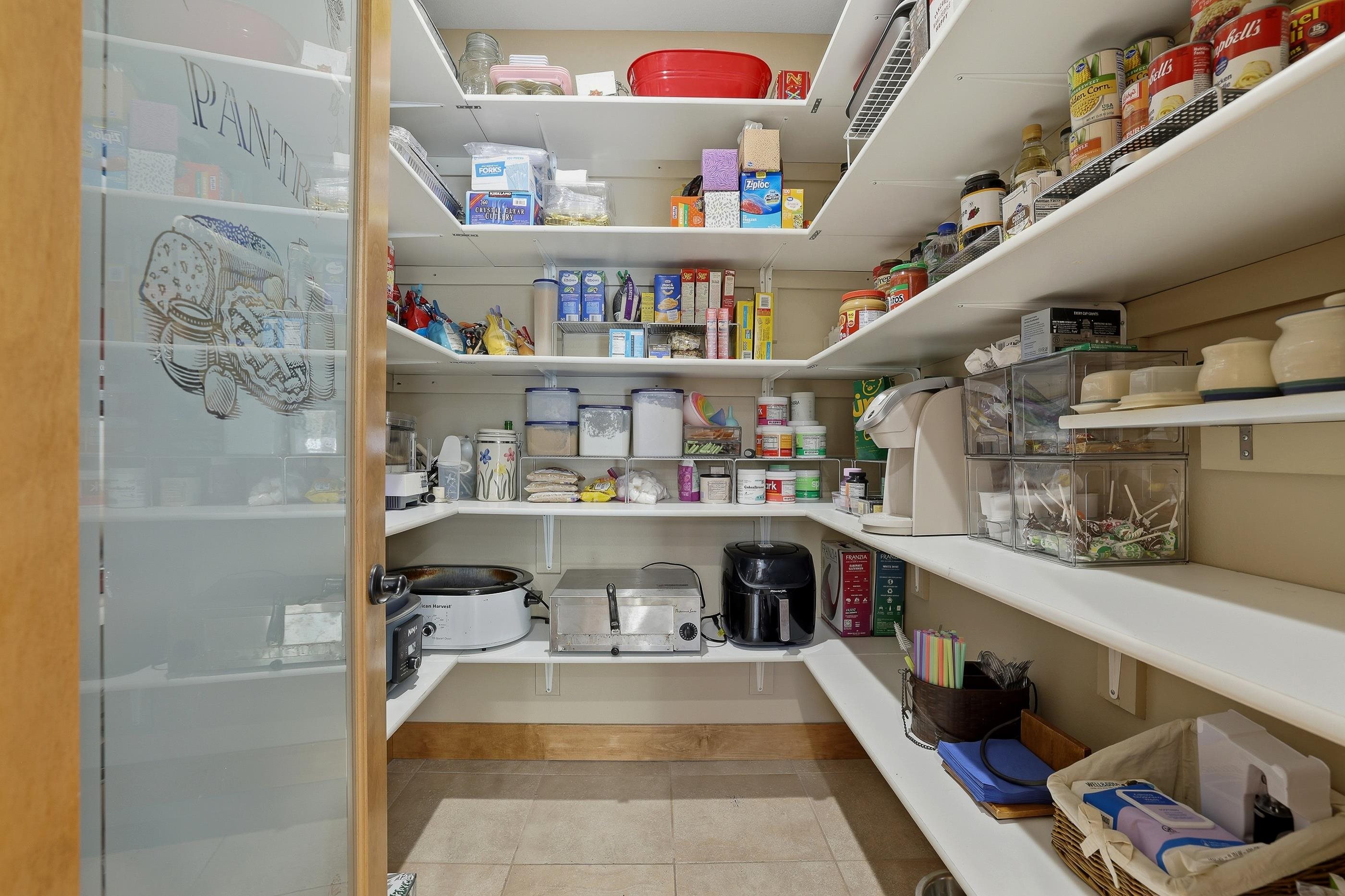 1831 WATERVIEW COVE, Plover, Wisconsin 54467, 6 Bedrooms Bedrooms, ,5 BathroomsBathrooms,Residential,For Sale,1831 WATERVIEW COVE,22600391