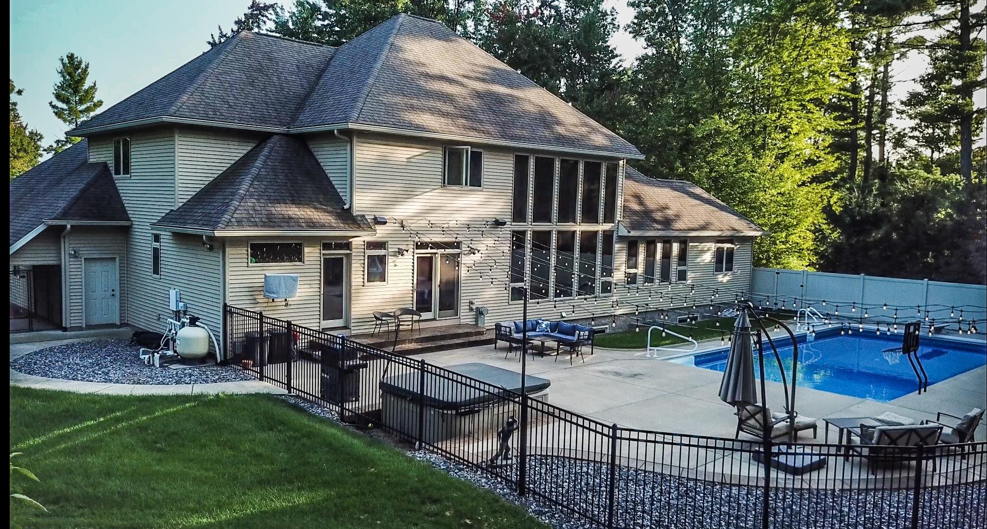 1831 WATERVIEW COVE, Plover, Wisconsin 54467, 6 Bedrooms Bedrooms, ,5 BathroomsBathrooms,Residential,For Sale,1831 WATERVIEW COVE,22600391