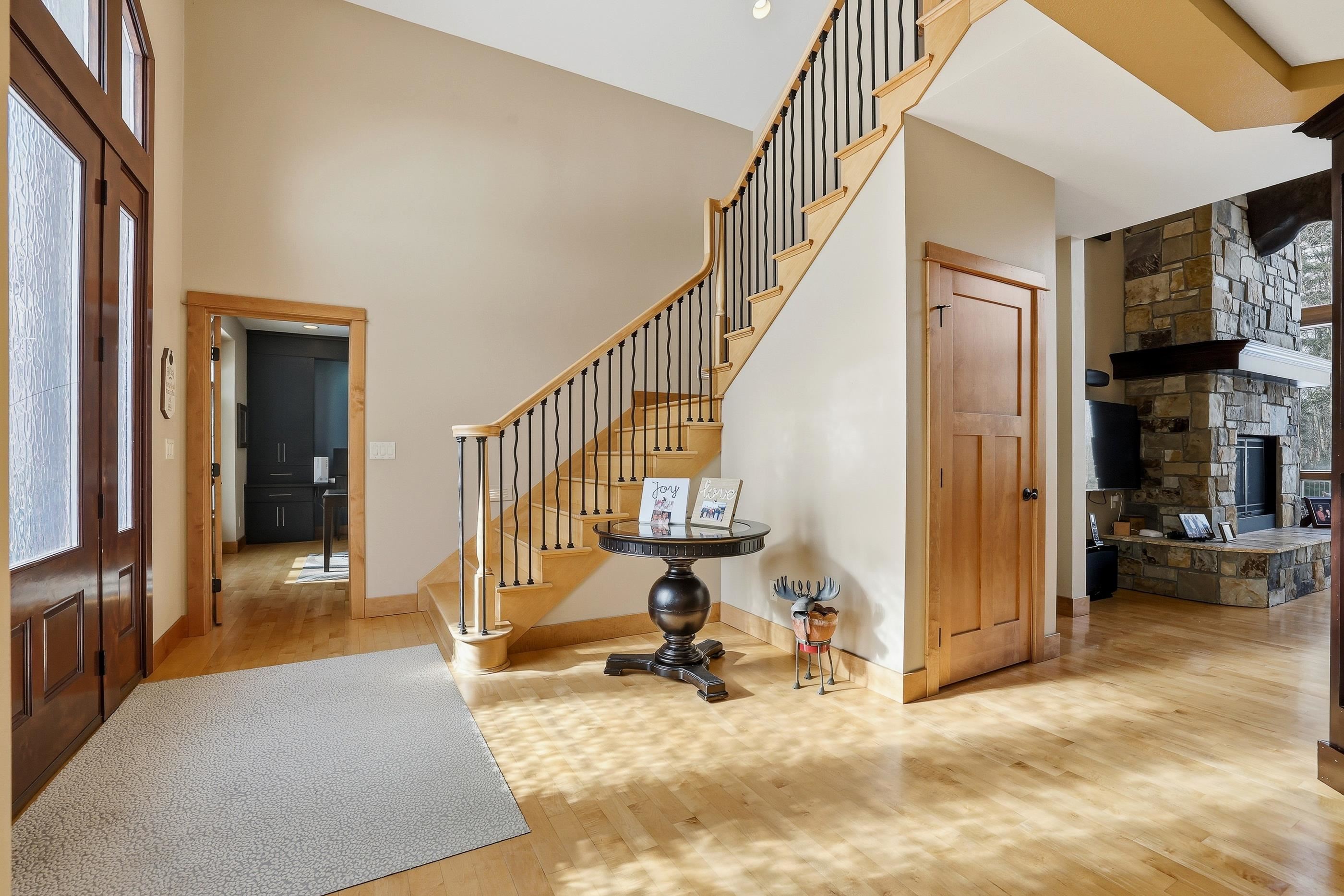 1831 WATERVIEW COVE, Plover, Wisconsin 54467, 6 Bedrooms Bedrooms, ,5 BathroomsBathrooms,Residential,For Sale,1831 WATERVIEW COVE,22600391