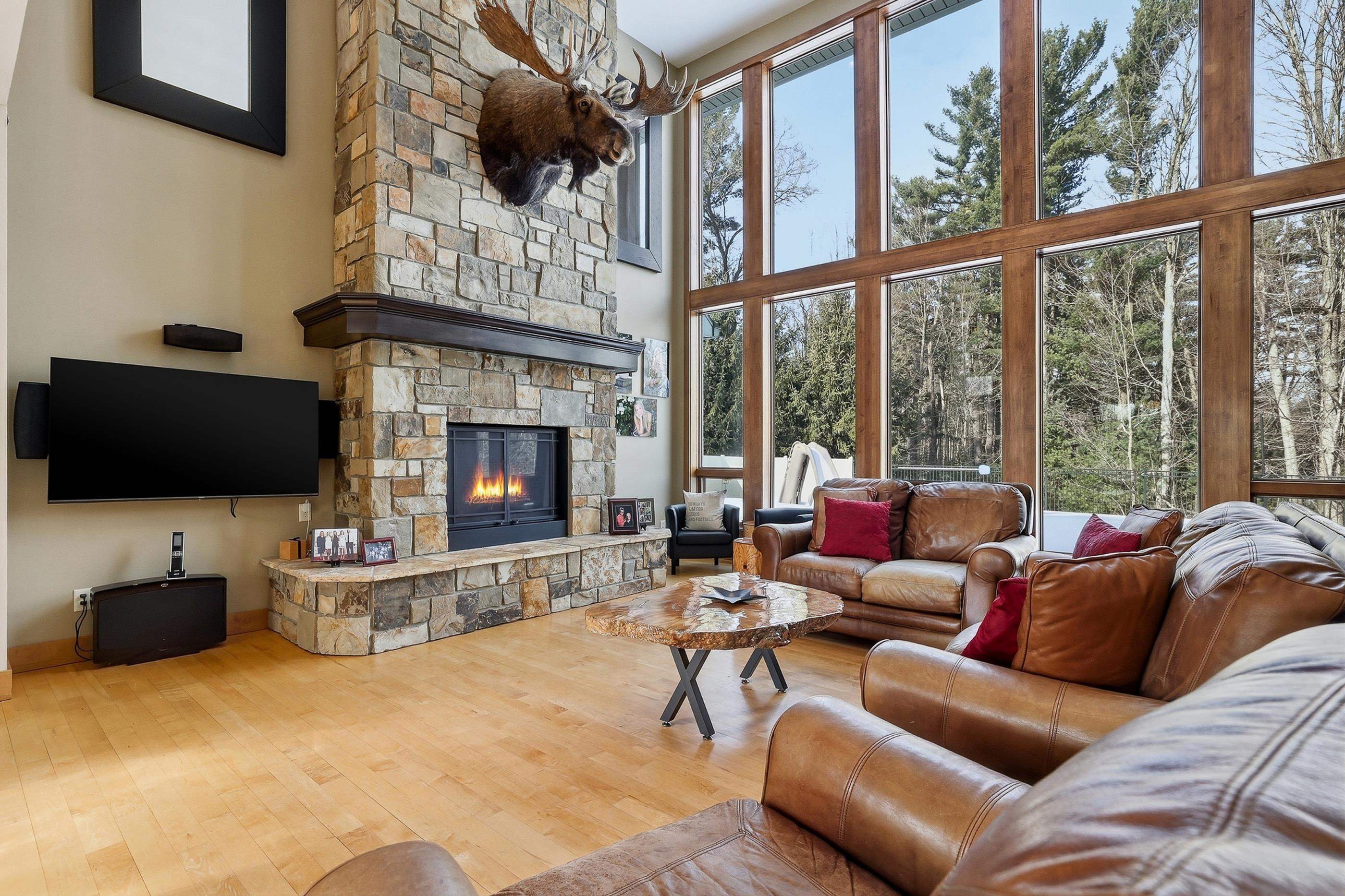 1831 WATERVIEW COVE, Plover, Wisconsin 54467, 6 Bedrooms Bedrooms, ,5 BathroomsBathrooms,Residential,For Sale,1831 WATERVIEW COVE,22600391