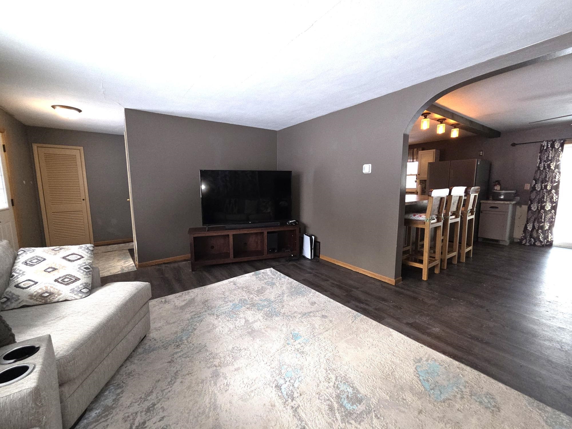 114 W PLEASANT AVENUE, Tomahawk, Wisconsin 54487, 4 Bedrooms Bedrooms, ,2 BathroomsBathrooms,Residential,For Sale,114 W PLEASANT AVENUE,22600394