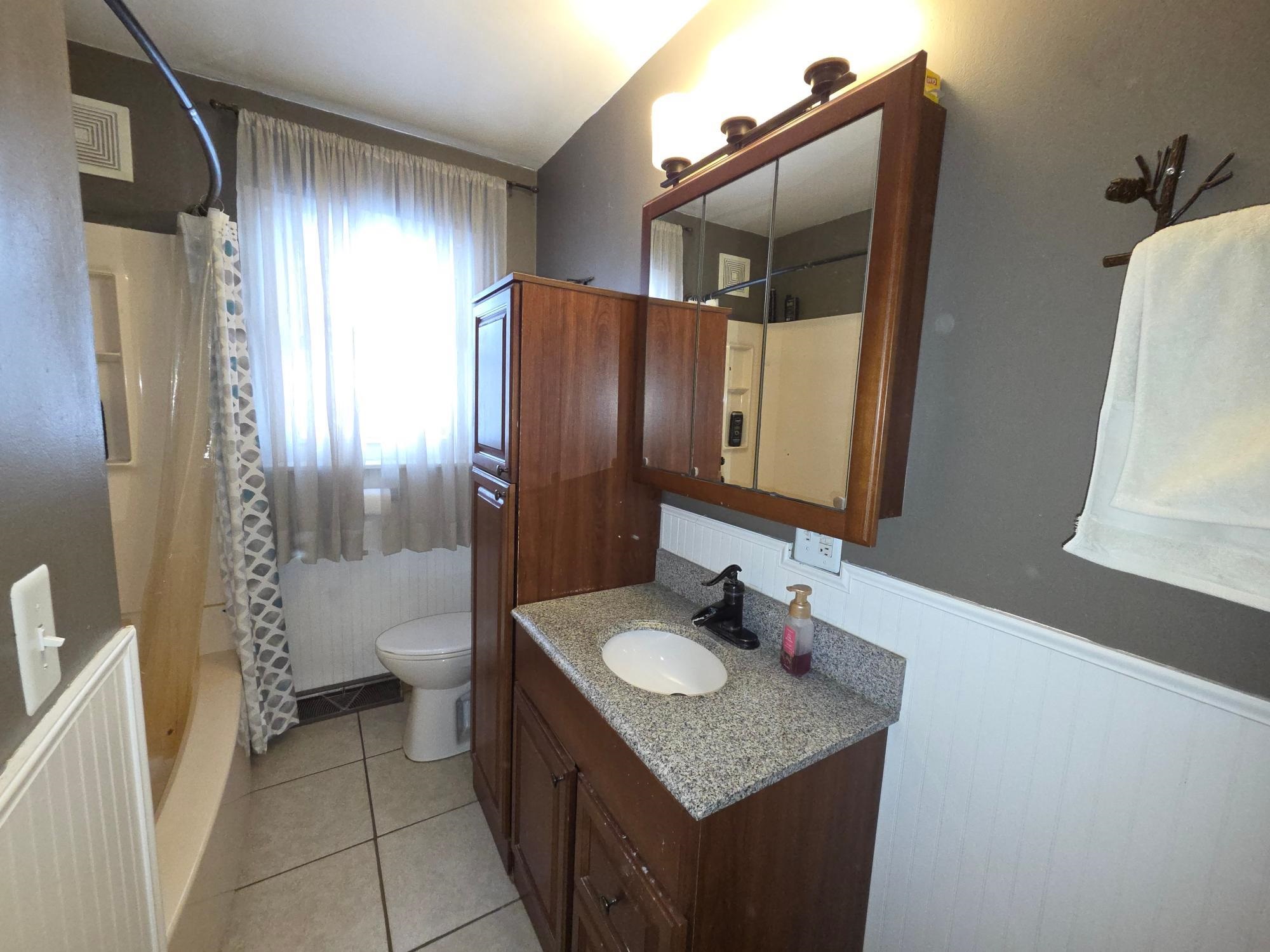 114 W PLEASANT AVENUE, Tomahawk, Wisconsin 54487, 4 Bedrooms Bedrooms, ,2 BathroomsBathrooms,Residential,For Sale,114 W PLEASANT AVENUE,22600394