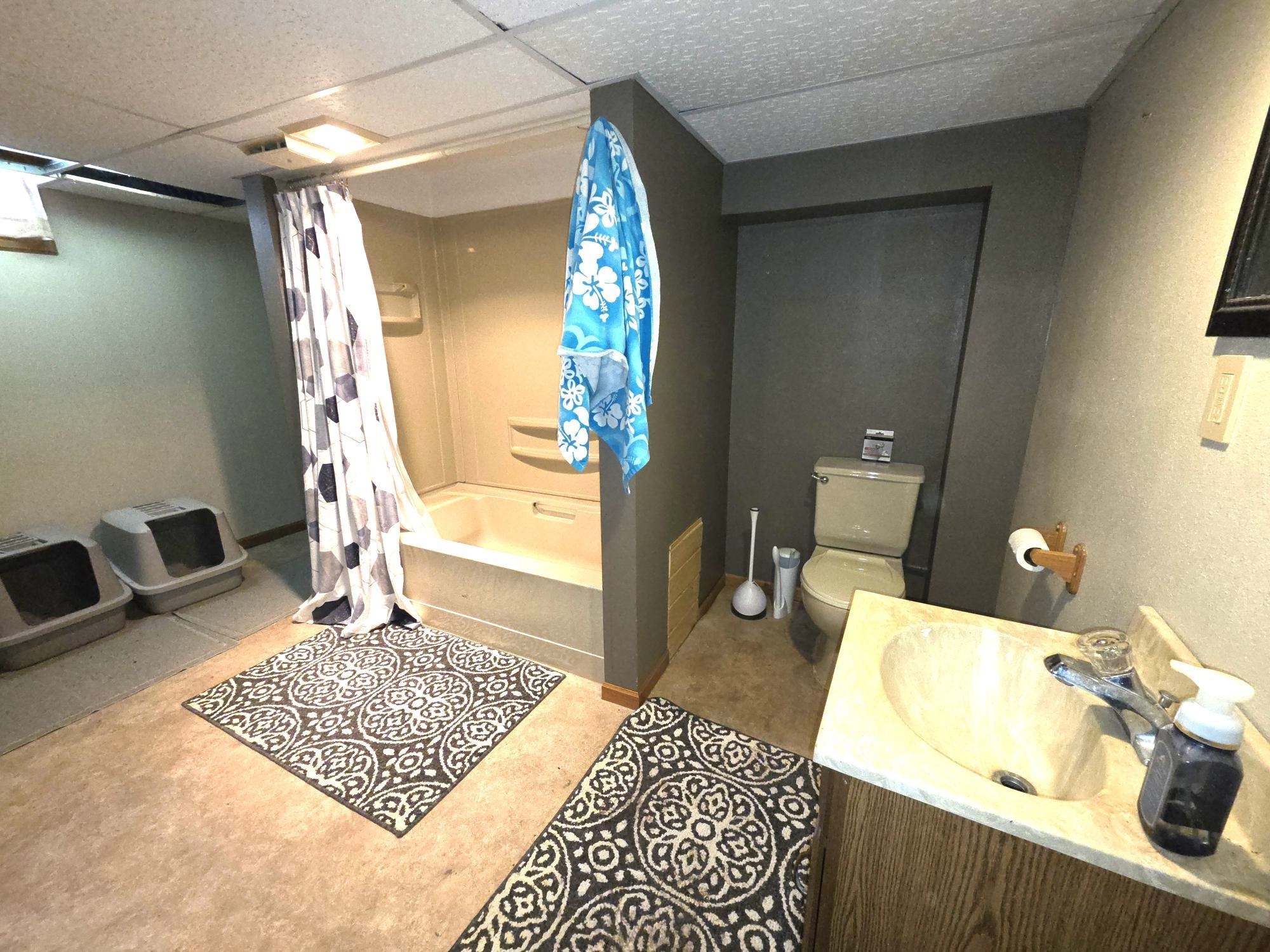 114 W PLEASANT AVENUE, Tomahawk, Wisconsin 54487, 4 Bedrooms Bedrooms, ,2 BathroomsBathrooms,Residential,For Sale,114 W PLEASANT AVENUE,22600394