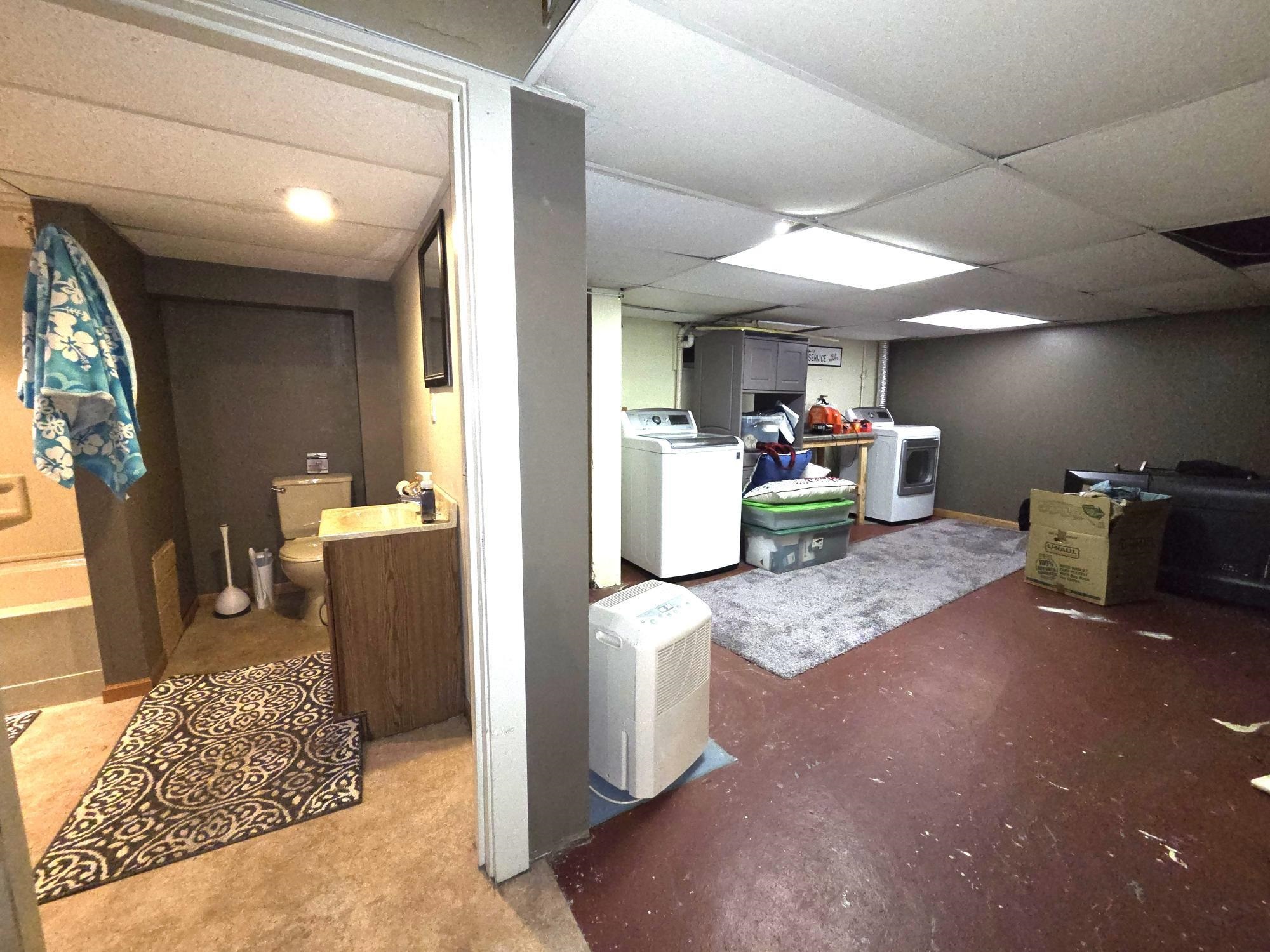 114 W PLEASANT AVENUE, Tomahawk, Wisconsin 54487, 4 Bedrooms Bedrooms, ,2 BathroomsBathrooms,Residential,For Sale,114 W PLEASANT AVENUE,22600394