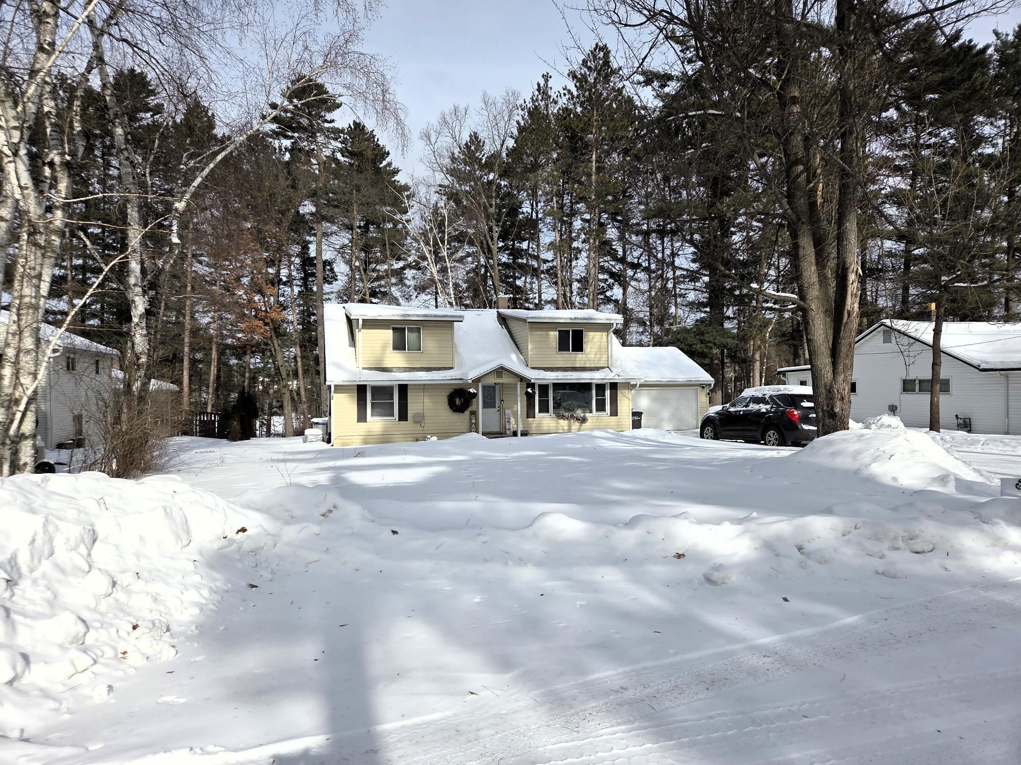 114 W PLEASANT AVENUE, Tomahawk, Wisconsin 54487, 4 Bedrooms Bedrooms, ,2 BathroomsBathrooms,Residential,For Sale,114 W PLEASANT AVENUE,22600394