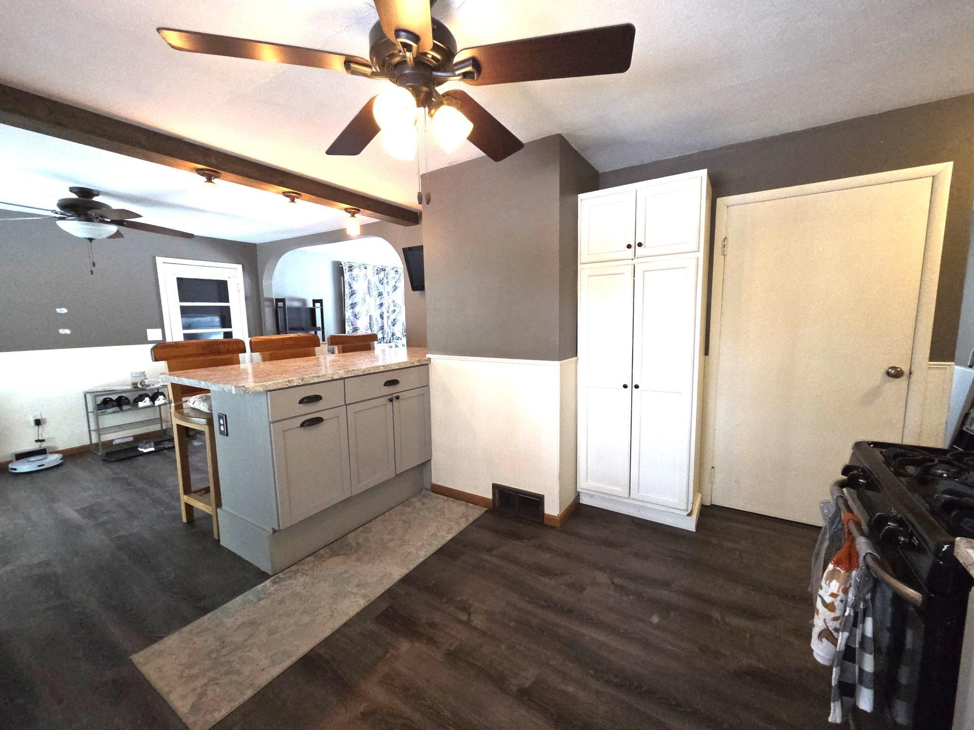 114 W PLEASANT AVENUE, Tomahawk, Wisconsin 54487, 4 Bedrooms Bedrooms, ,2 BathroomsBathrooms,Residential,For Sale,114 W PLEASANT AVENUE,22600394