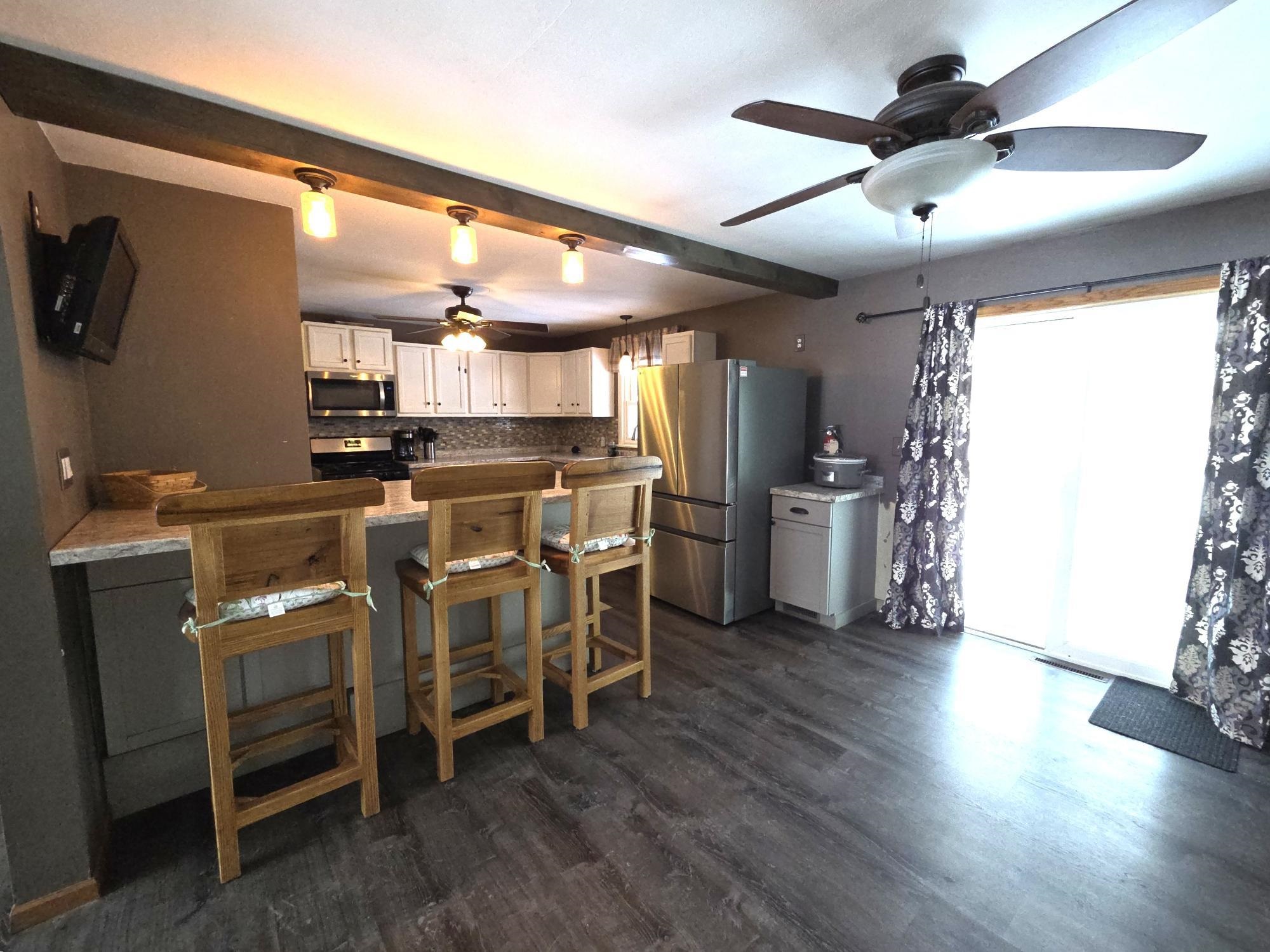 114 W PLEASANT AVENUE, Tomahawk, Wisconsin 54487, 4 Bedrooms Bedrooms, ,2 BathroomsBathrooms,Residential,For Sale,114 W PLEASANT AVENUE,22600394