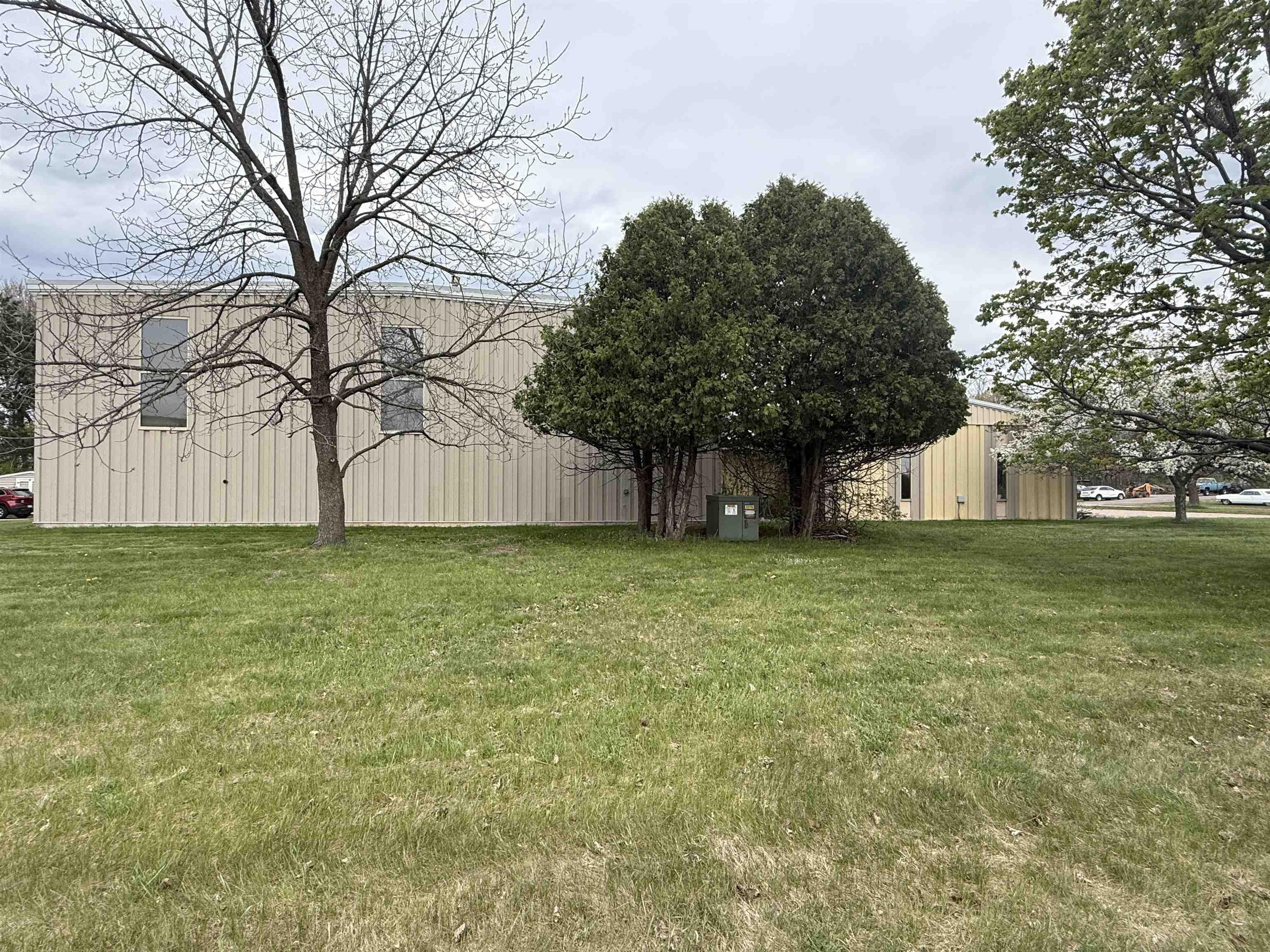 600 25TH AVENUE NORTH, Wisconsin Rapids, Wisconsin 54495, ,Commercial/industrial,For Sale,600 25TH AVENUE NORTH,22600395