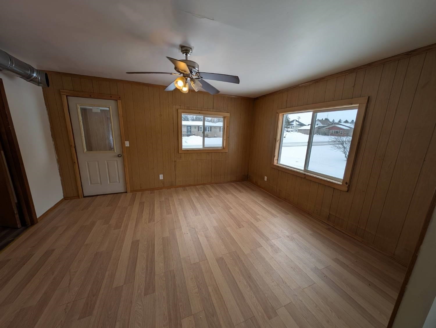 111 N FIFTH STREET, Abbotsford, Wisconsin 54405, 2 Bedrooms Bedrooms, ,1 BathroomBathrooms,Residential,For Sale,111 N FIFTH STREET,22600401