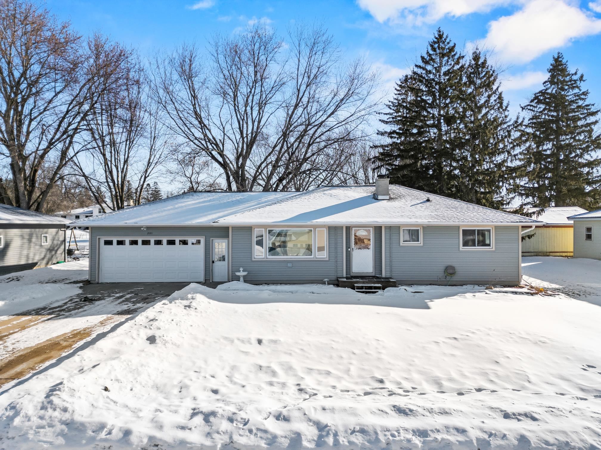 2001 S MAPLE AVENUE, Marshfield, Wisconsin 54449, 3 Bedrooms Bedrooms, ,1 BathroomBathrooms,Residential,For Sale,2001 S MAPLE AVENUE,22600407