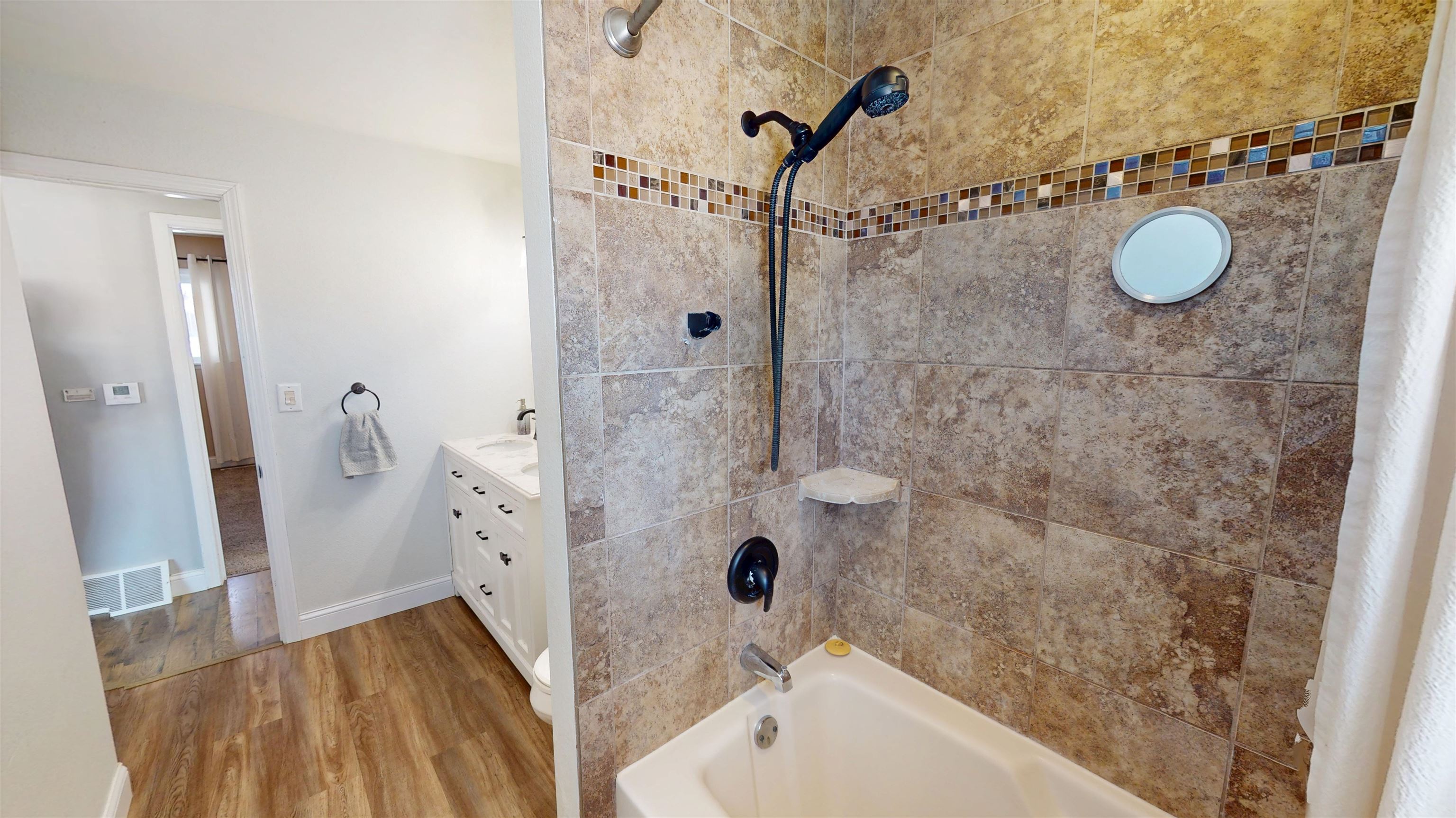 2001 S MAPLE AVENUE, Marshfield, Wisconsin 54449, 3 Bedrooms Bedrooms, ,1 BathroomBathrooms,Residential,For Sale,2001 S MAPLE AVENUE,22600407