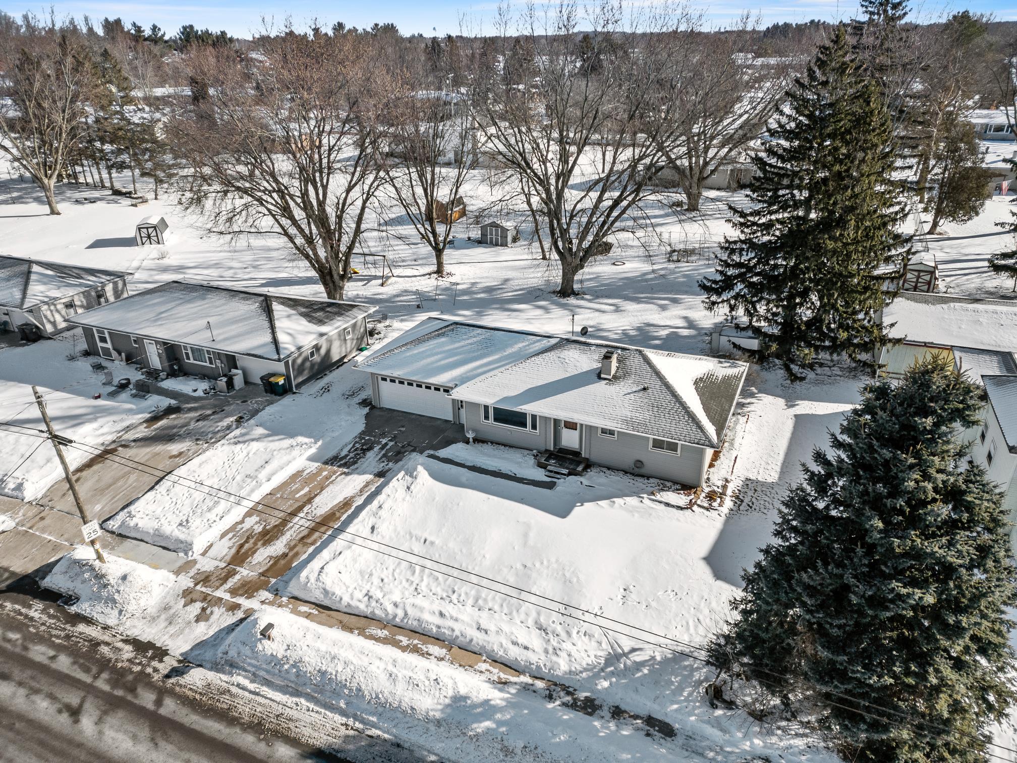 2001 S MAPLE AVENUE, Marshfield, Wisconsin 54449, 3 Bedrooms Bedrooms, ,1 BathroomBathrooms,Residential,For Sale,2001 S MAPLE AVENUE,22600407