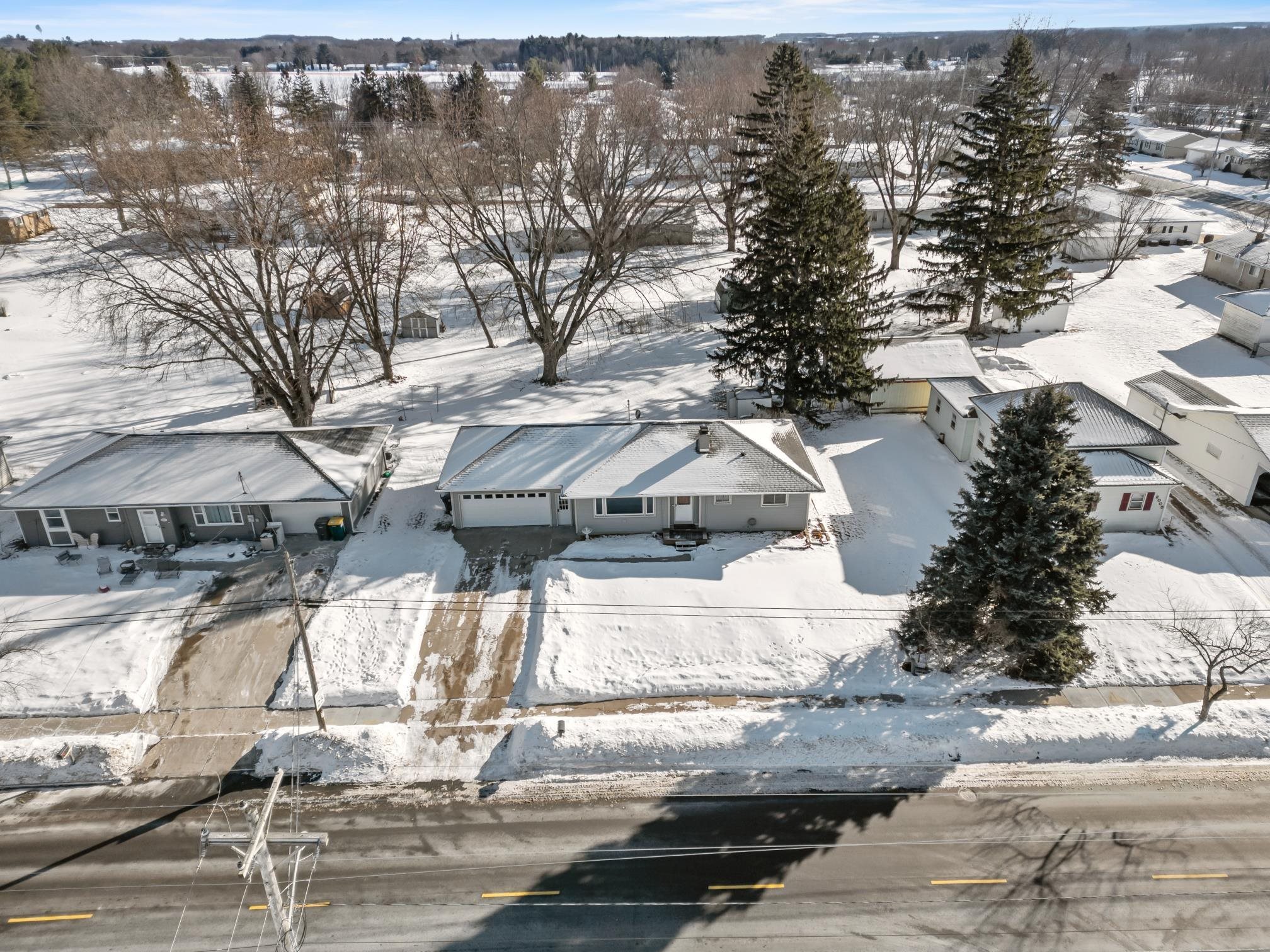 2001 S MAPLE AVENUE, Marshfield, Wisconsin 54449, 3 Bedrooms Bedrooms, ,1 BathroomBathrooms,Residential,For Sale,2001 S MAPLE AVENUE,22600407