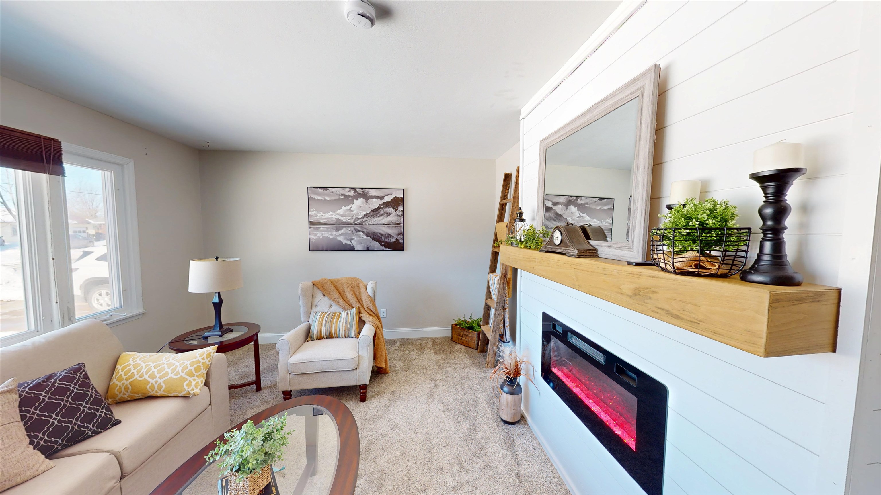 2001 S MAPLE AVENUE, Marshfield, Wisconsin 54449, 3 Bedrooms Bedrooms, ,1 BathroomBathrooms,Residential,For Sale,2001 S MAPLE AVENUE,22600407