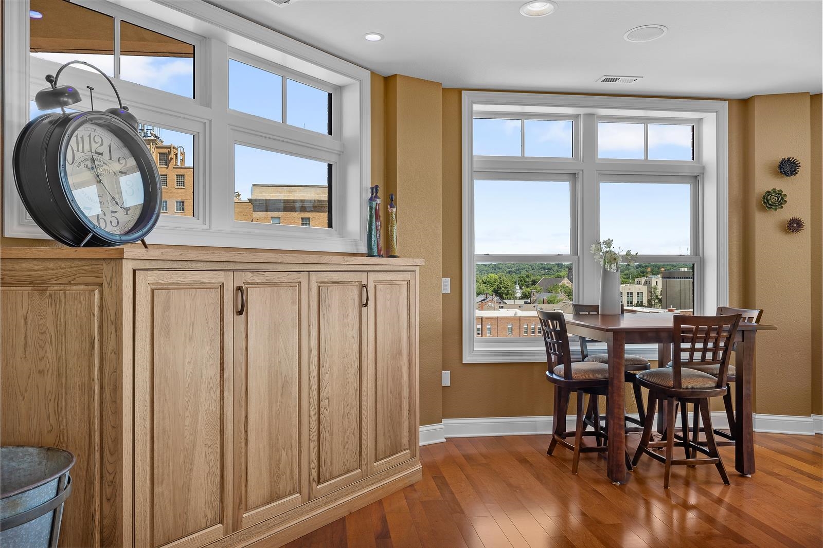 330 N 3RD STREET, Wausau, Wisconsin 54403, 2 Bedrooms Bedrooms, ,2 BathroomsBathrooms,Residential,For Sale,330 N 3RD STREET,22600408