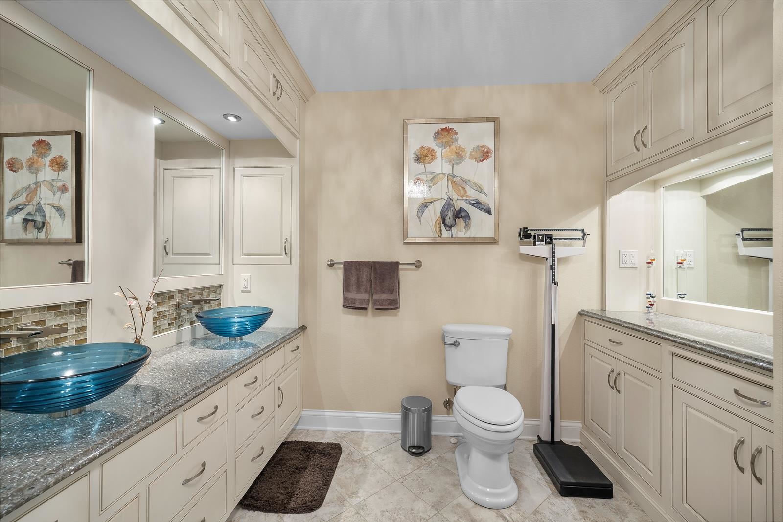 330 N 3RD STREET, Wausau, Wisconsin 54403, 2 Bedrooms Bedrooms, ,2 BathroomsBathrooms,Residential,For Sale,330 N 3RD STREET,22600408