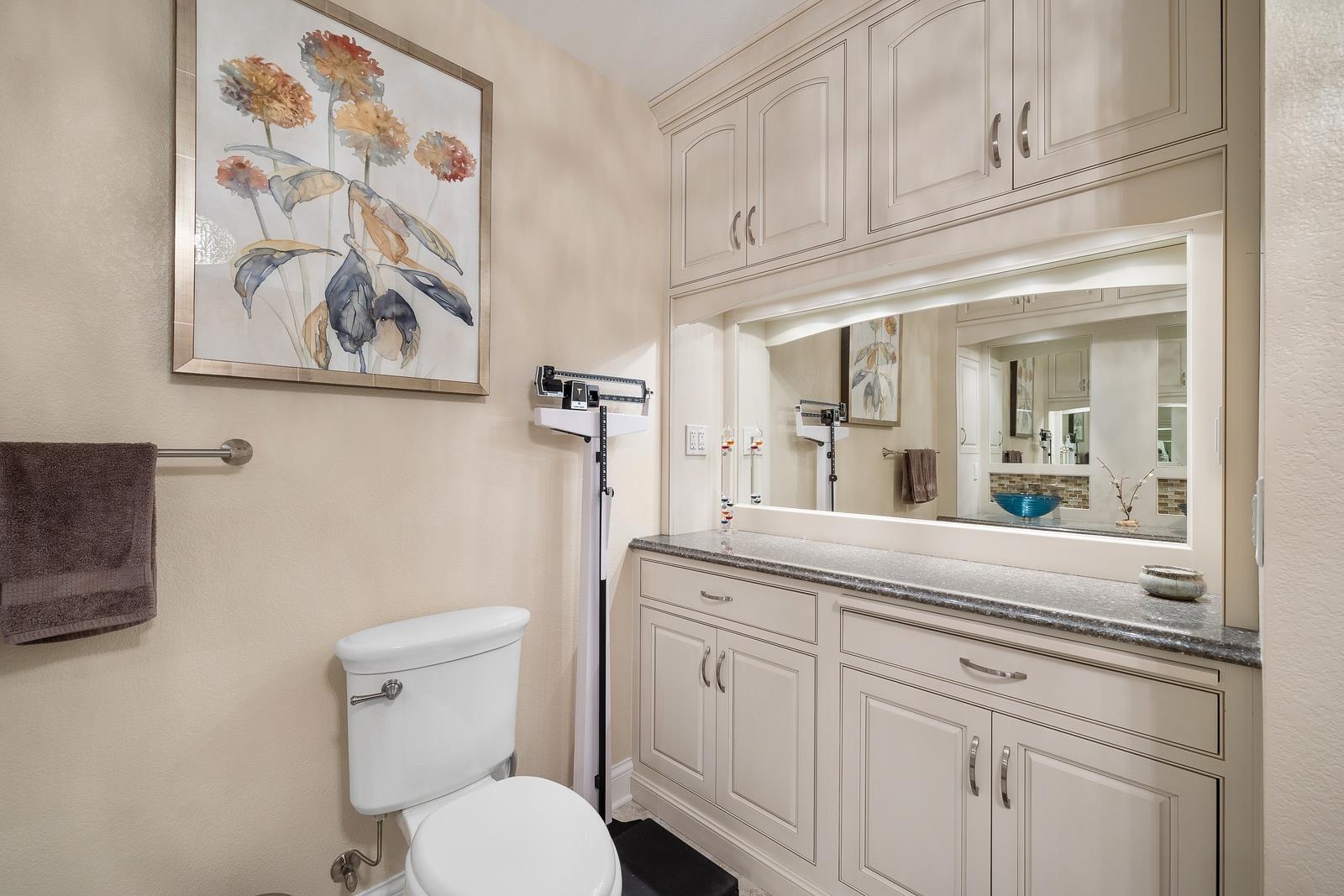 330 N 3RD STREET, Wausau, Wisconsin 54403, 2 Bedrooms Bedrooms, ,2 BathroomsBathrooms,Residential,For Sale,330 N 3RD STREET,22600408