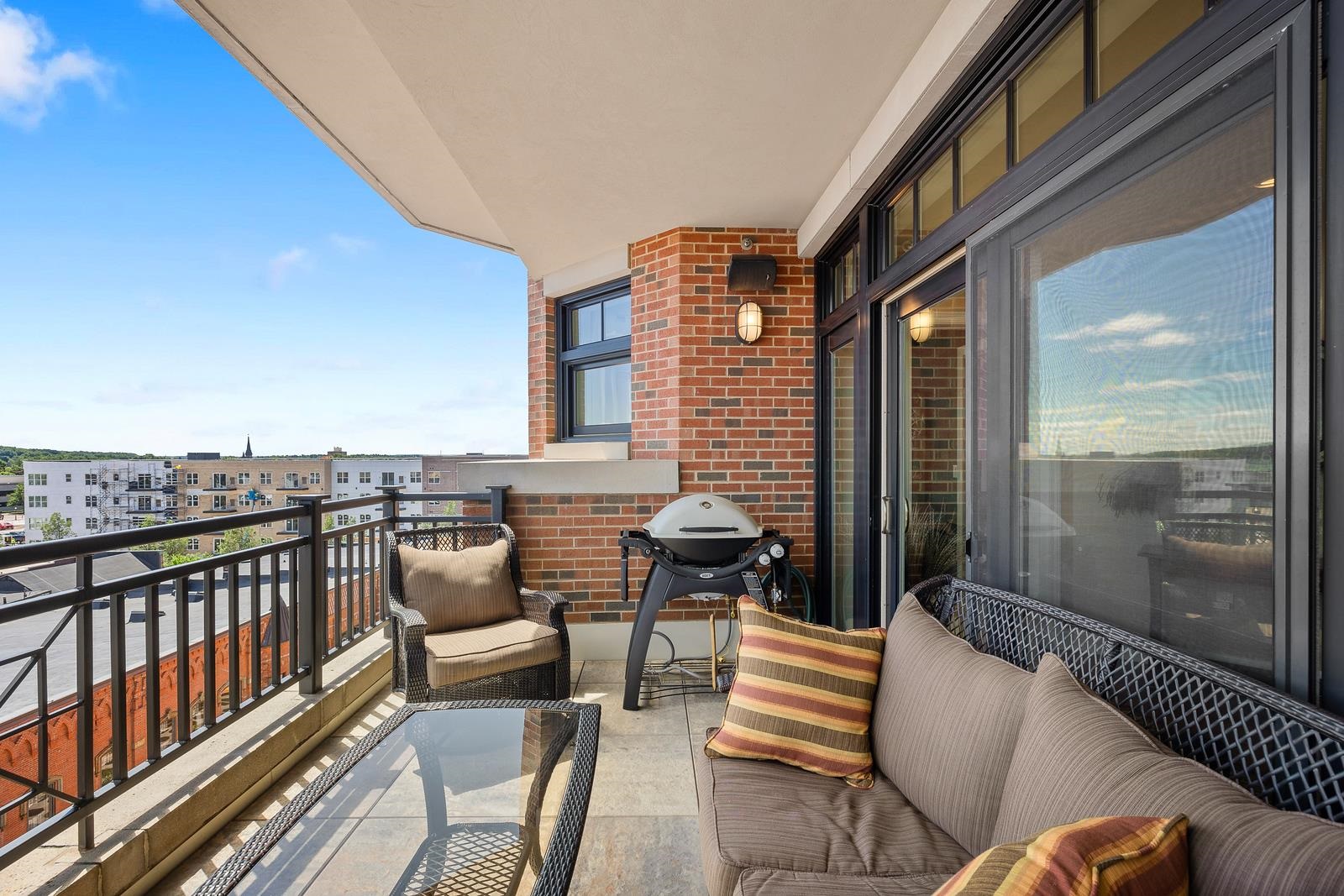 330 N 3RD STREET, Wausau, Wisconsin 54403, 2 Bedrooms Bedrooms, ,2 BathroomsBathrooms,Residential,For Sale,330 N 3RD STREET,22600408