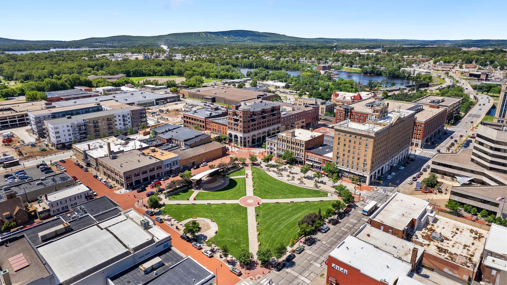 330 N 3RD STREET, Wausau, Wisconsin 54403, 2 Bedrooms Bedrooms, ,2 BathroomsBathrooms,Residential,For Sale,330 N 3RD STREET,22600408