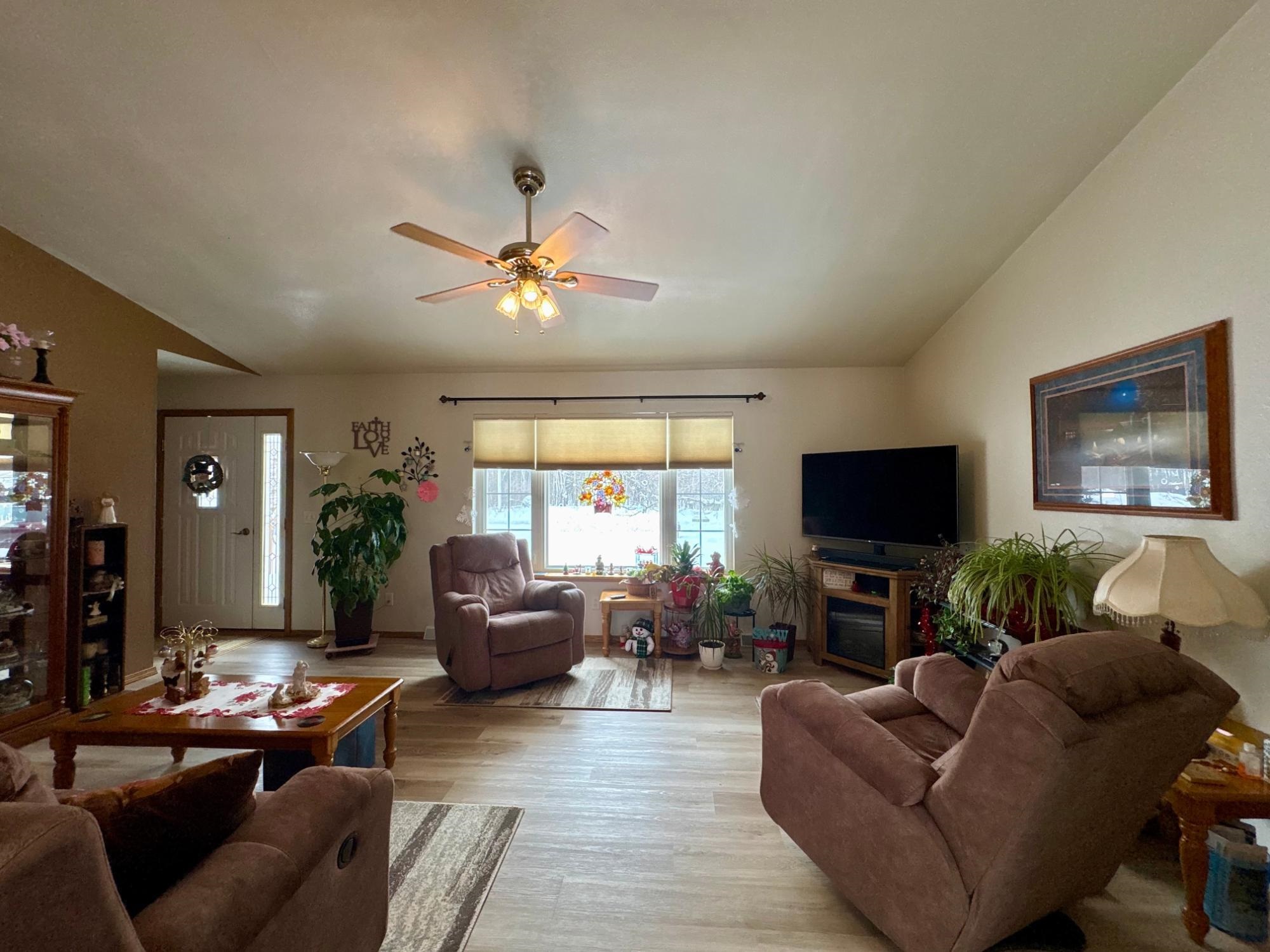 418 GREEN TREE DRIVE, Prentice, Wisconsin 54556, 3 Bedrooms Bedrooms, ,2 BathroomsBathrooms,Residential,For Sale,418 GREEN TREE DRIVE,22600414