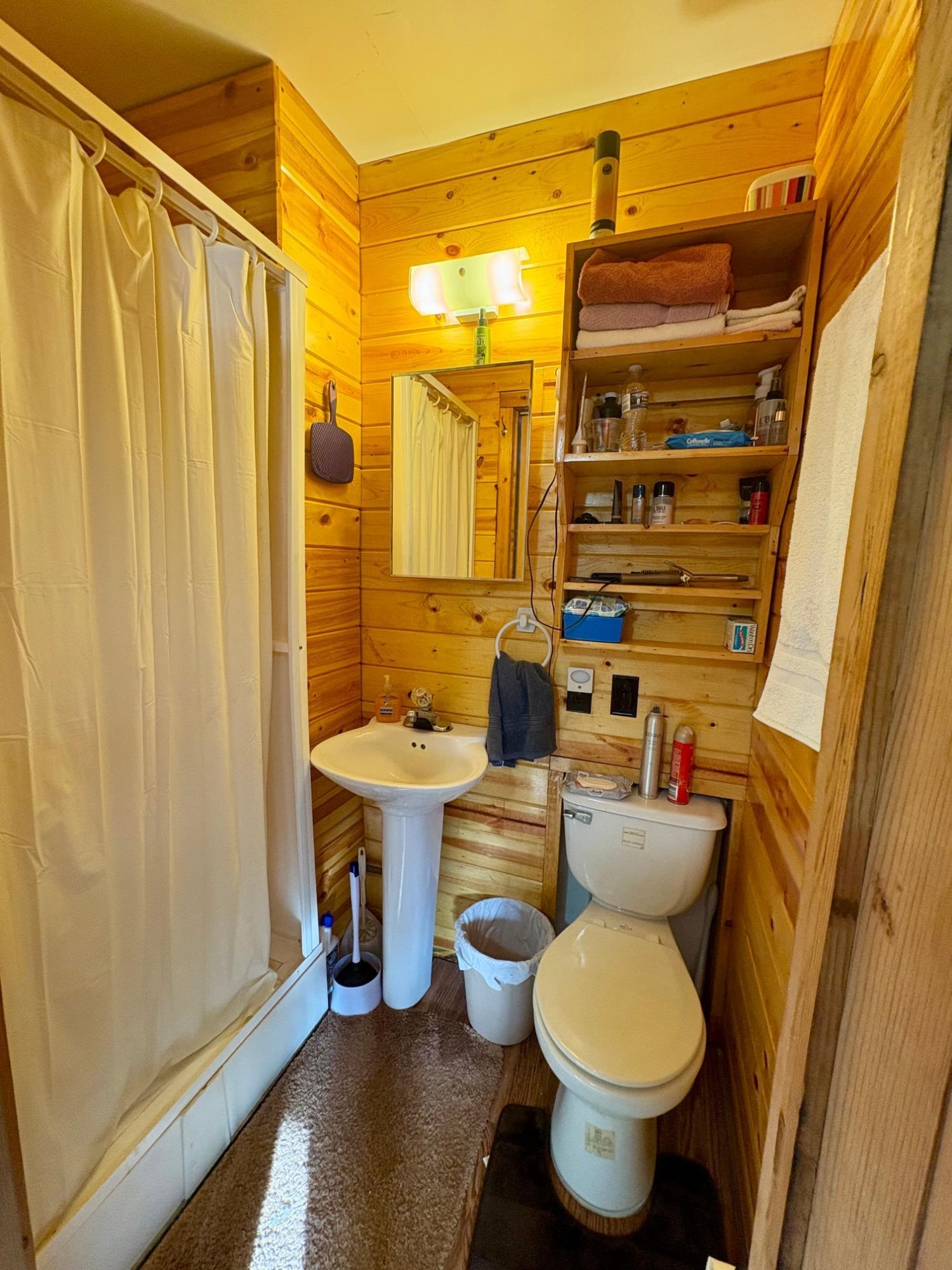 25392 HIGHWAY 13, Glidden, Wisconsin 54527, 2 Bedrooms Bedrooms, ,1 BathroomBathrooms,Residential,For Sale,25392 HIGHWAY 13,22600418