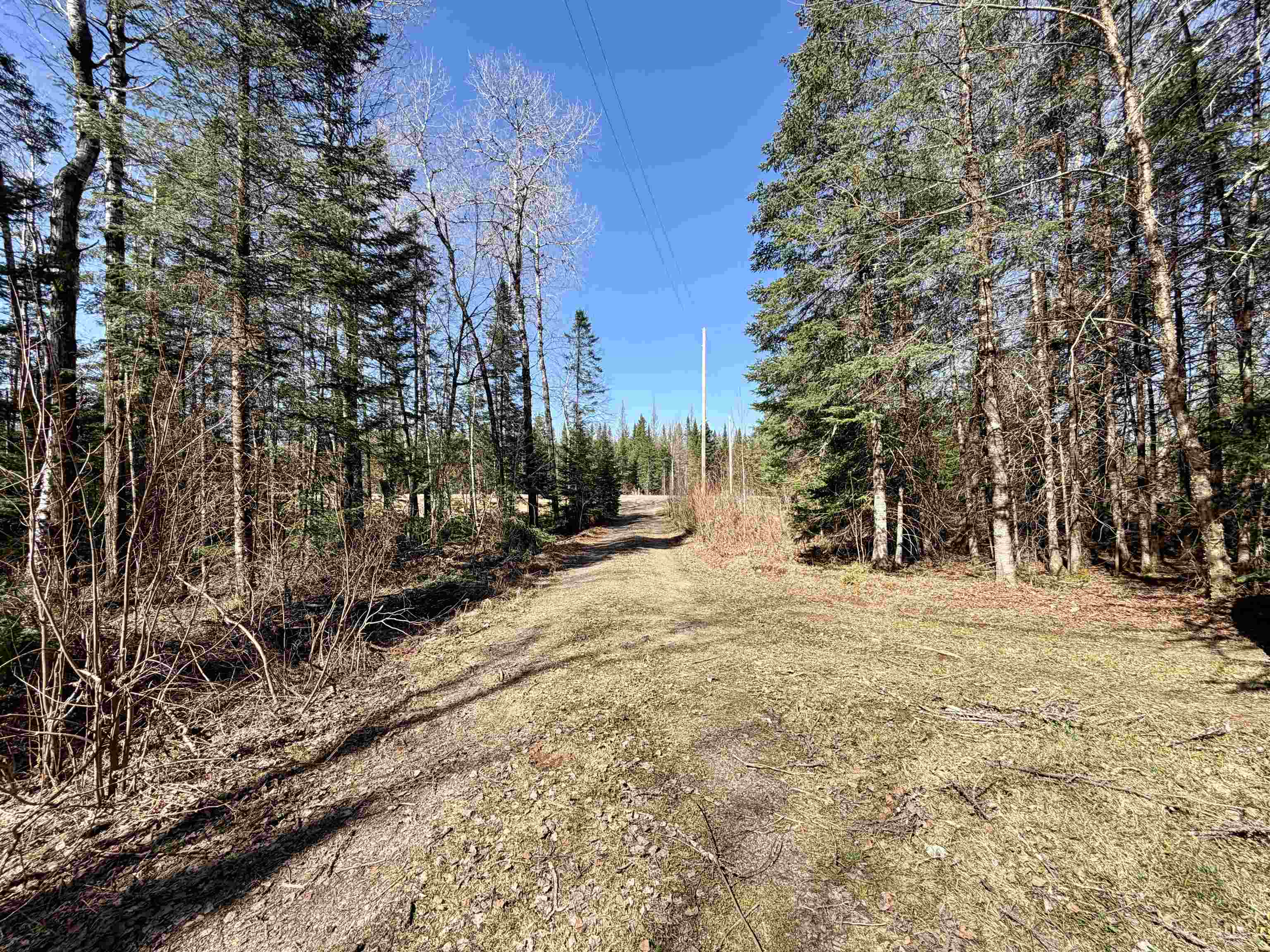 25392 HIGHWAY 13, Glidden, Wisconsin 54527, 2 Bedrooms Bedrooms, ,1 BathroomBathrooms,Residential,For Sale,25392 HIGHWAY 13,22600418