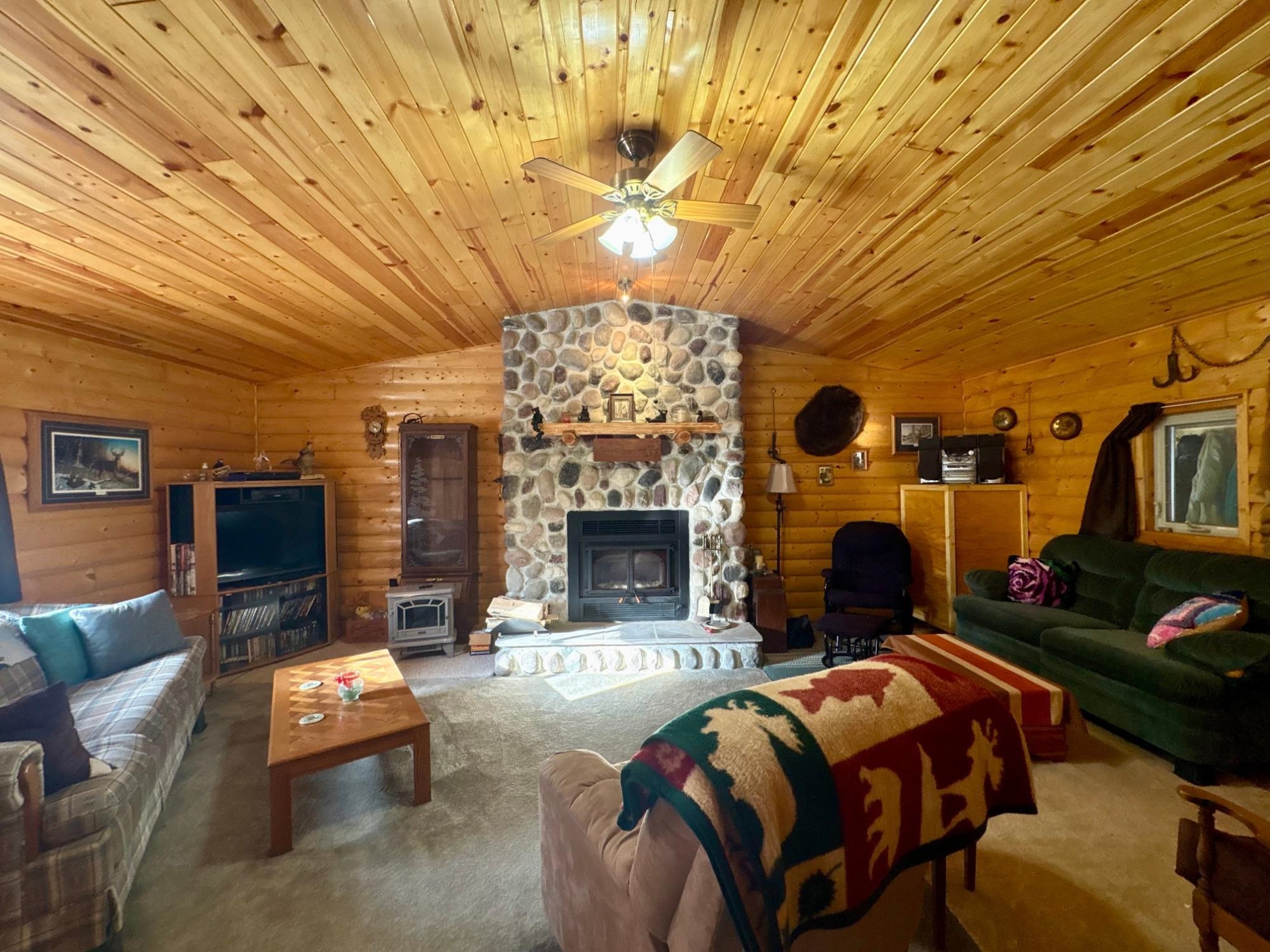 25392 HIGHWAY 13, Glidden, Wisconsin 54527, 2 Bedrooms Bedrooms, ,1 BathroomBathrooms,Residential,For Sale,25392 HIGHWAY 13,22600418