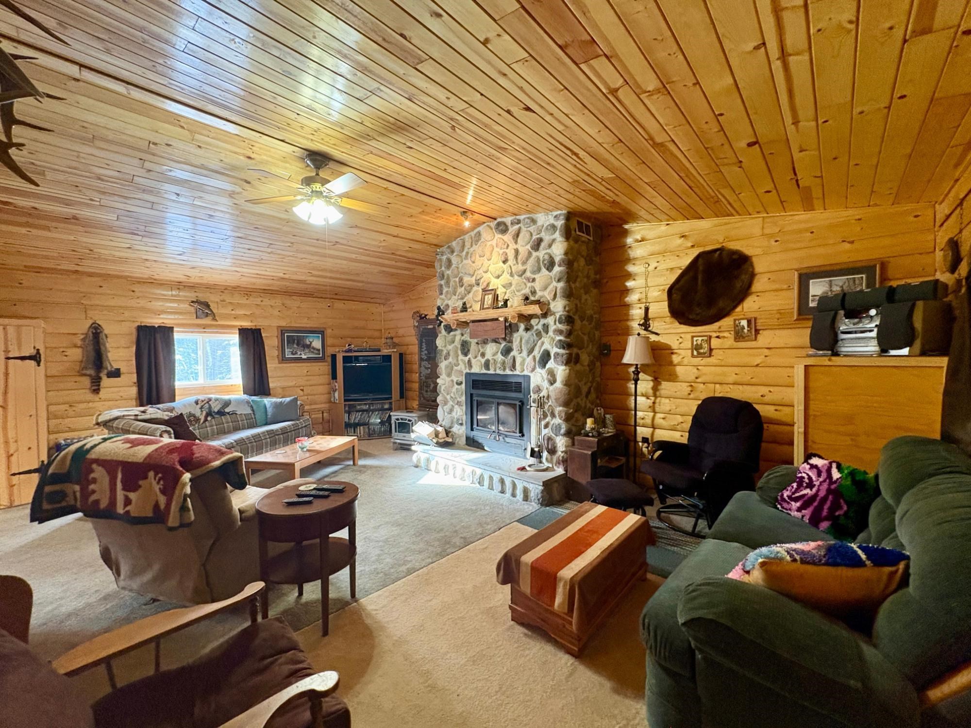 25392 HIGHWAY 13, Glidden, Wisconsin 54527, 2 Bedrooms Bedrooms, ,1 BathroomBathrooms,Residential,For Sale,25392 HIGHWAY 13,22600418