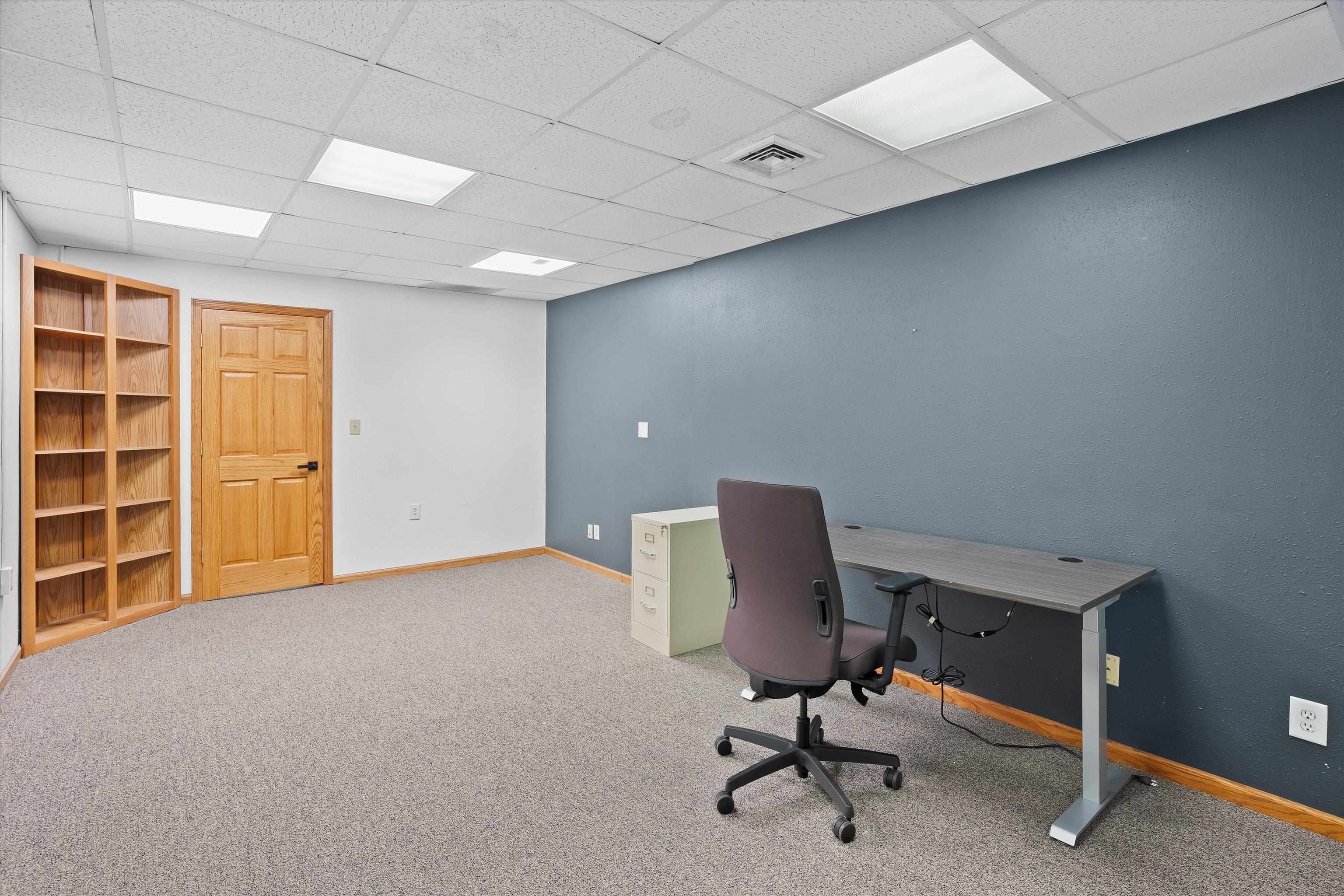 209 S CENTRAL AVENUE, Marshfield, Wisconsin 54449, ,Commercial/industrial,For Rent,209 S CENTRAL AVENUE,22600427