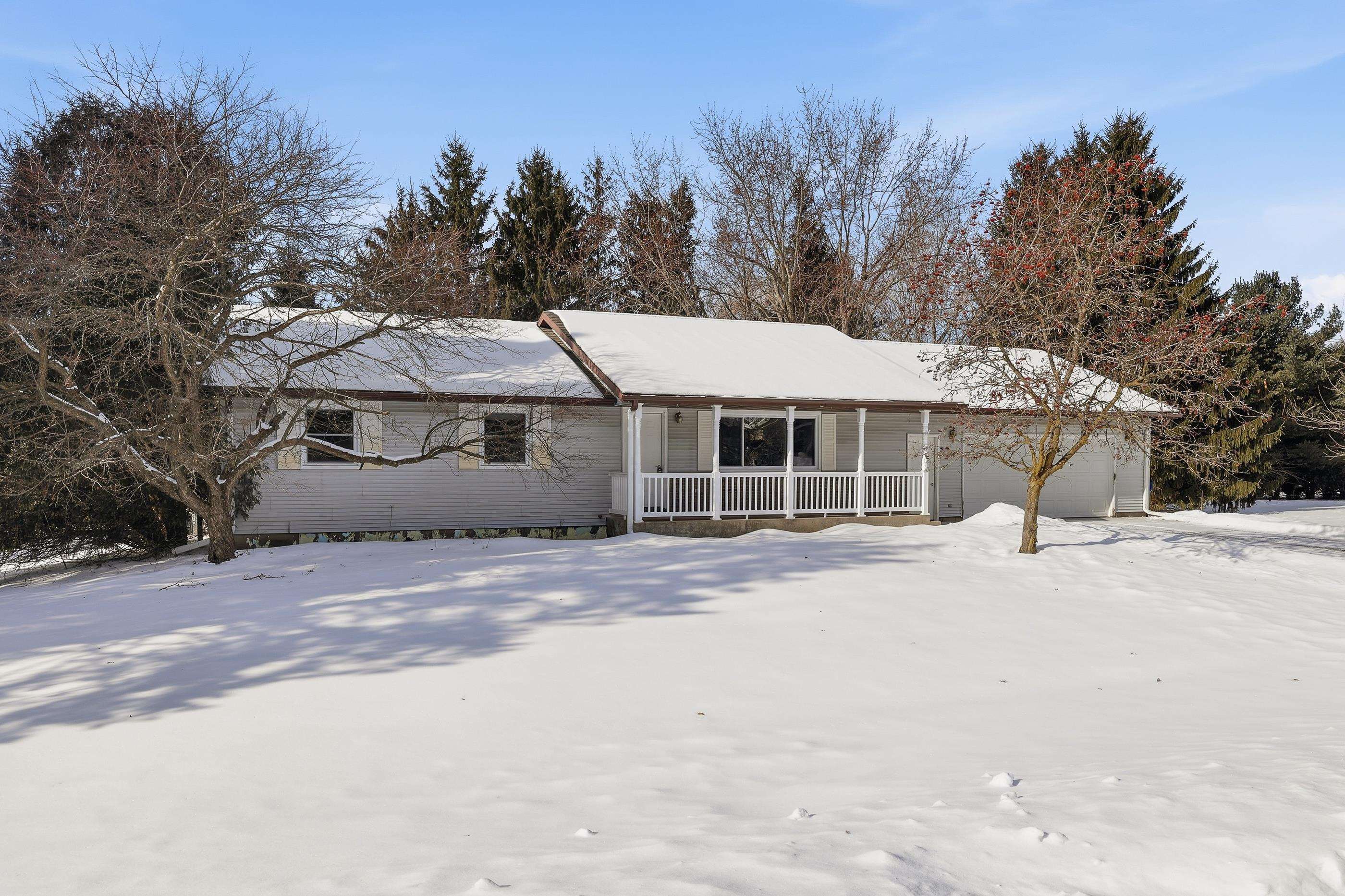 1051 CUSTER SQUARE, Stevens Point, Wisconsin 54482, 3 Bedrooms Bedrooms, ,2 BathroomsBathrooms,Residential,For Sale,1051 CUSTER SQUARE,22600436