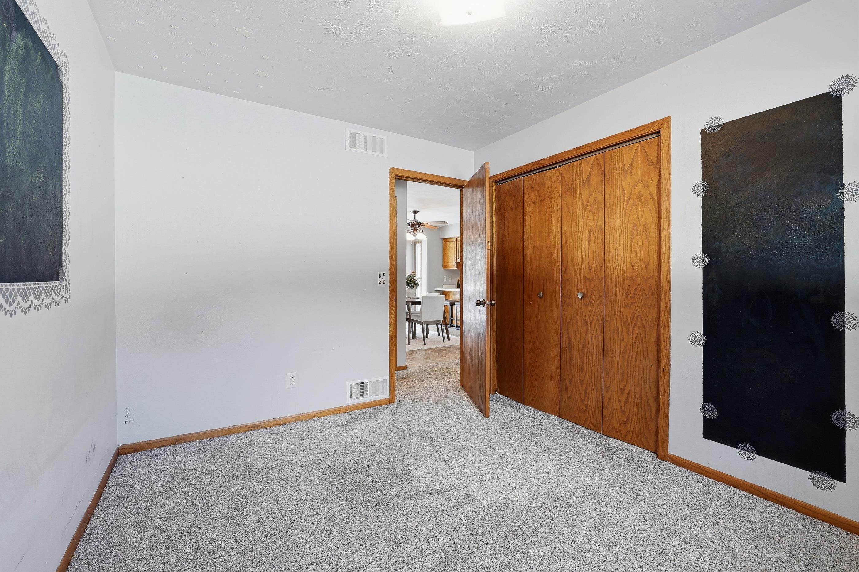 1051 CUSTER SQUARE, Stevens Point, Wisconsin 54482, 3 Bedrooms Bedrooms, ,2 BathroomsBathrooms,Residential,For Sale,1051 CUSTER SQUARE,22600436