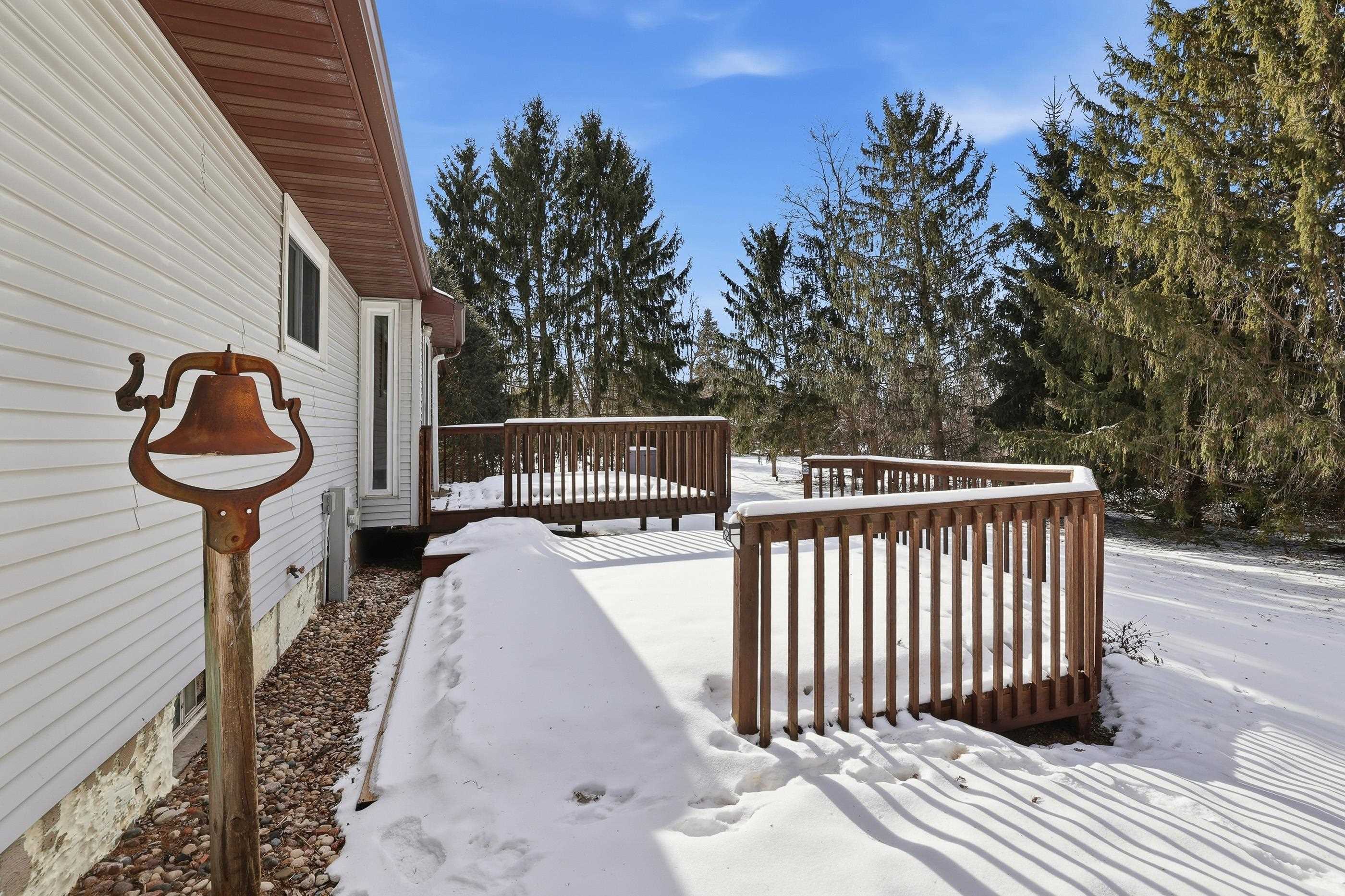 1051 CUSTER SQUARE, Stevens Point, Wisconsin 54482, 3 Bedrooms Bedrooms, ,2 BathroomsBathrooms,Residential,For Sale,1051 CUSTER SQUARE,22600436