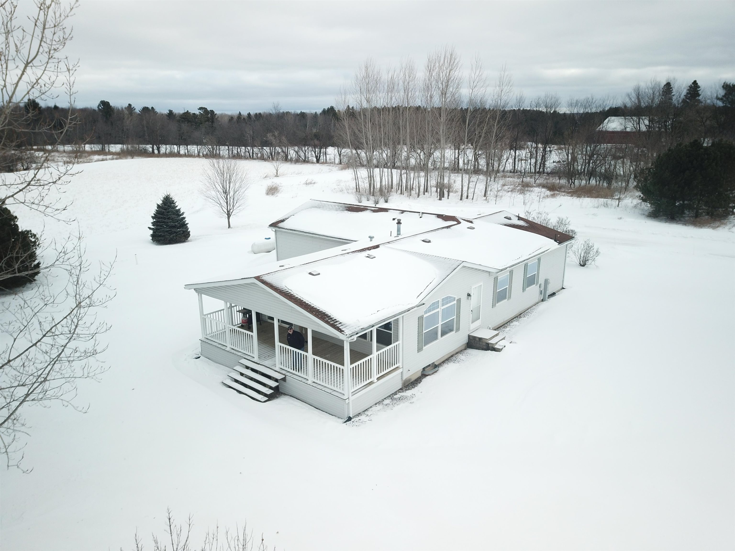 131430 FOUR MILE ROAD, Edgar, Wisconsin 54426, 3 Bedrooms Bedrooms, ,2 BathroomsBathrooms,Residential,For Sale,131430 FOUR MILE ROAD,22600438