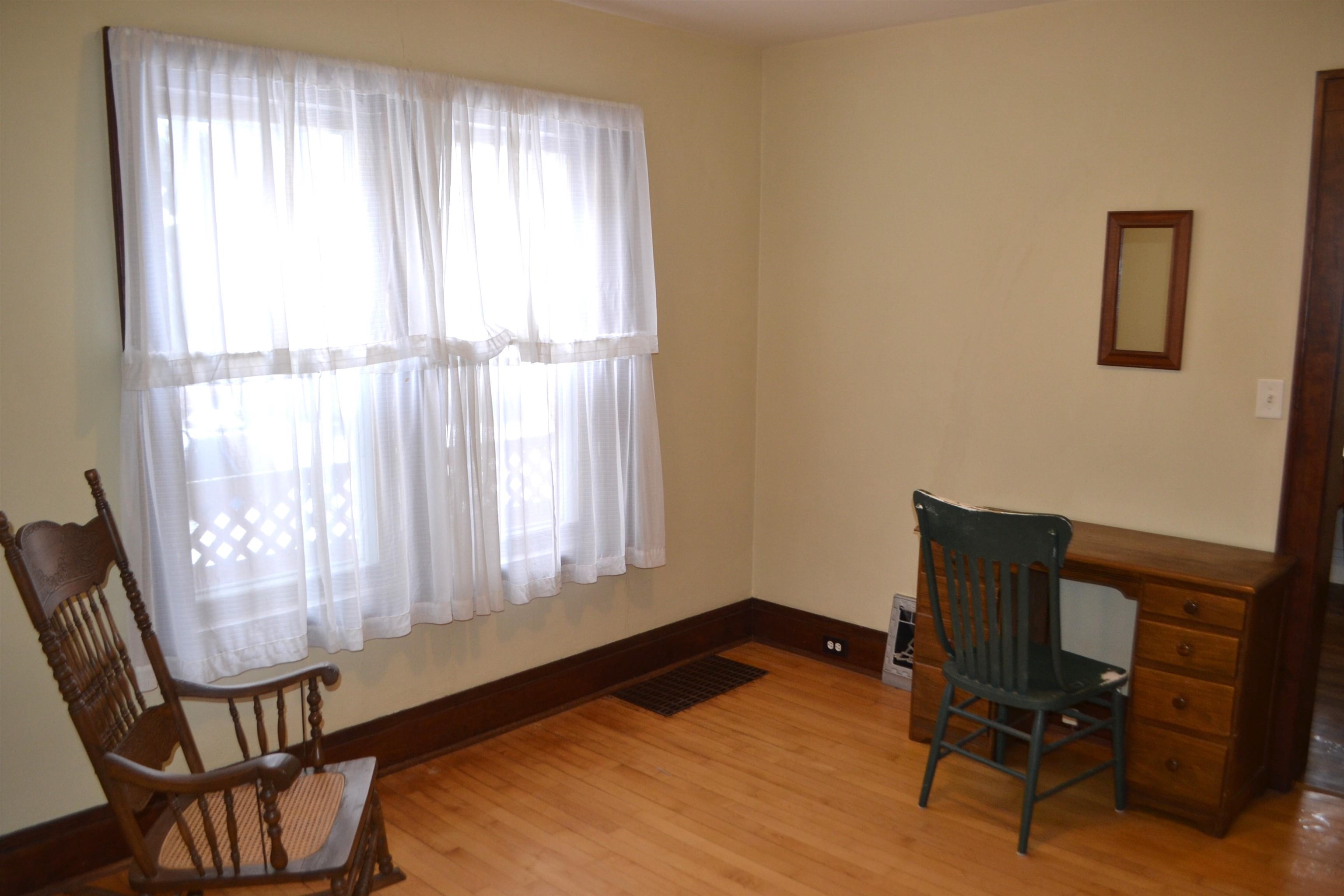 209 SEYMOUR STREET, Wausau, Wisconsin 54403, 2 Bedrooms Bedrooms, ,1 BathroomBathrooms,Residential,For Sale,209 SEYMOUR STREET,22600443