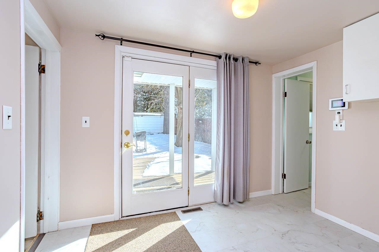 1123 S 14TH AVENUE, Wausau, Wisconsin 54401, 4 Bedrooms Bedrooms, ,2 BathroomsBathrooms,Residential,For Sale,1123 S 14TH AVENUE,22600444